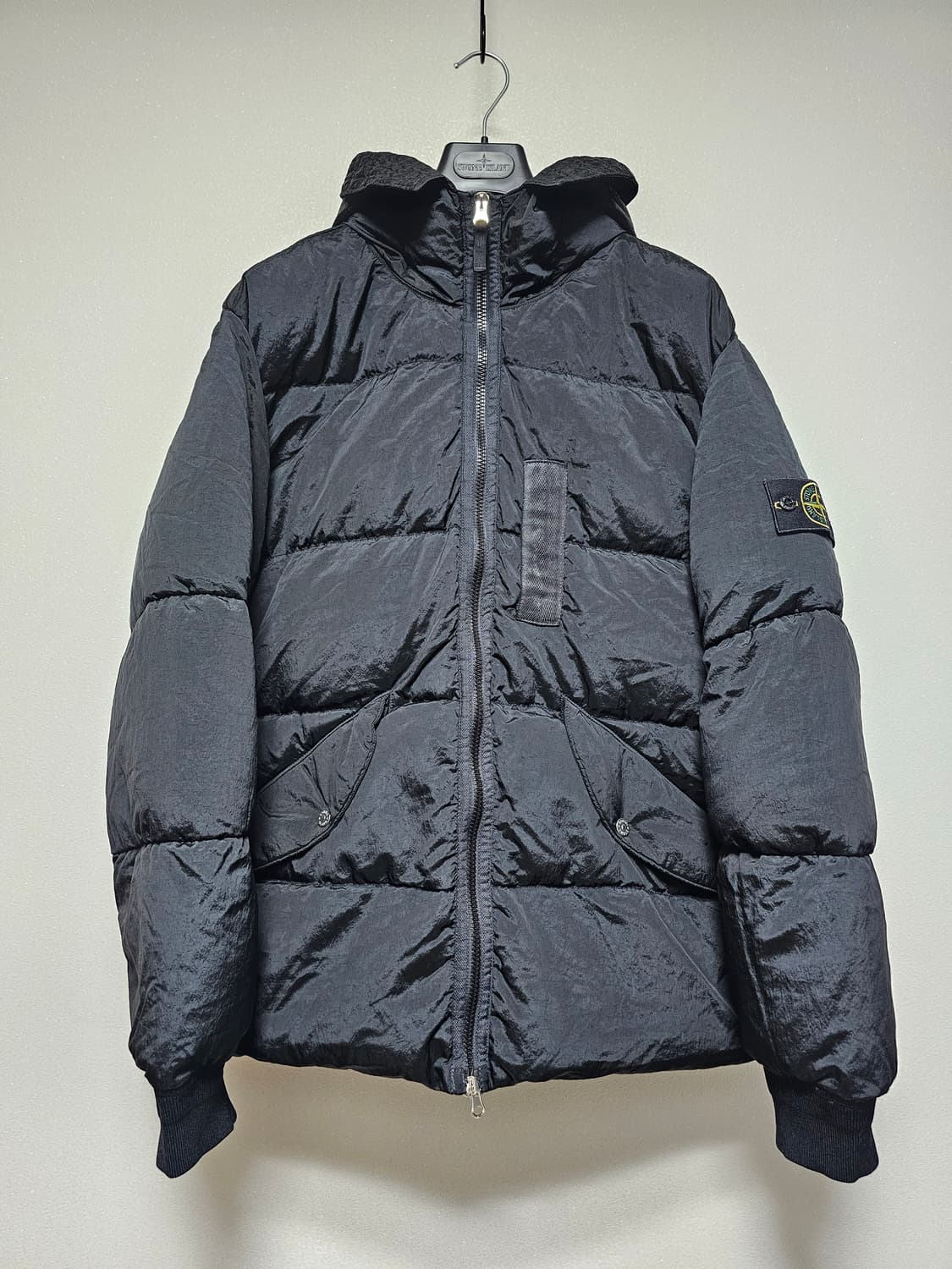 스톤아일랜드 나일론 메탈 다운 패딩 상품이미지1