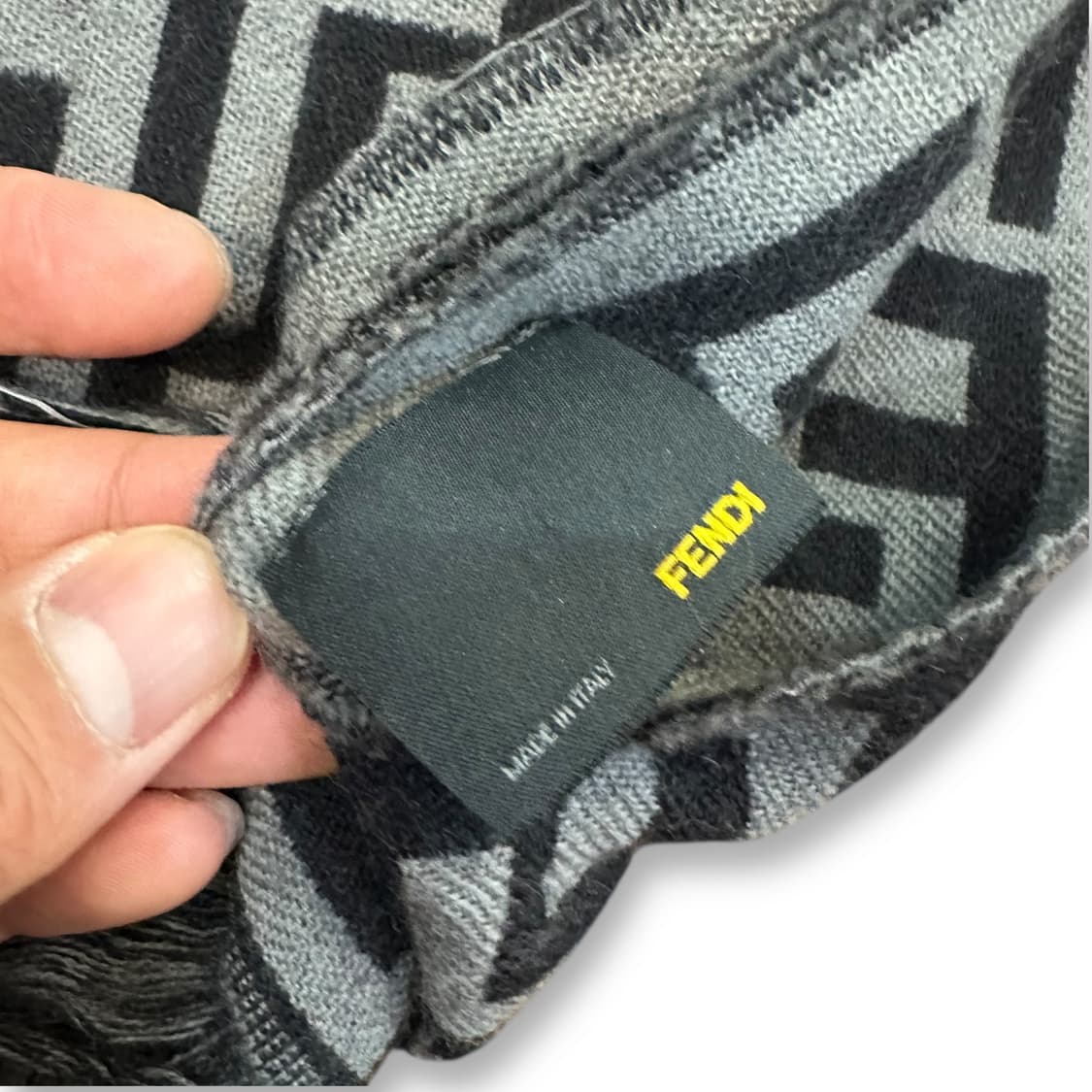 펜디 FF로고 울 머플러 상품이미지3