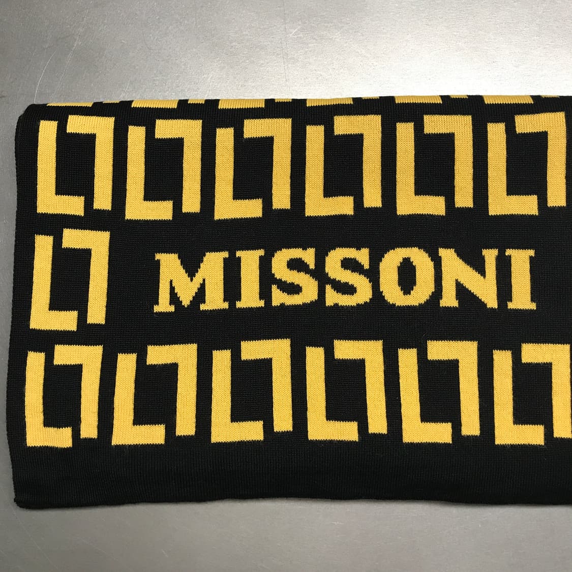 미쏘니 로고 머플러 상품이미지3