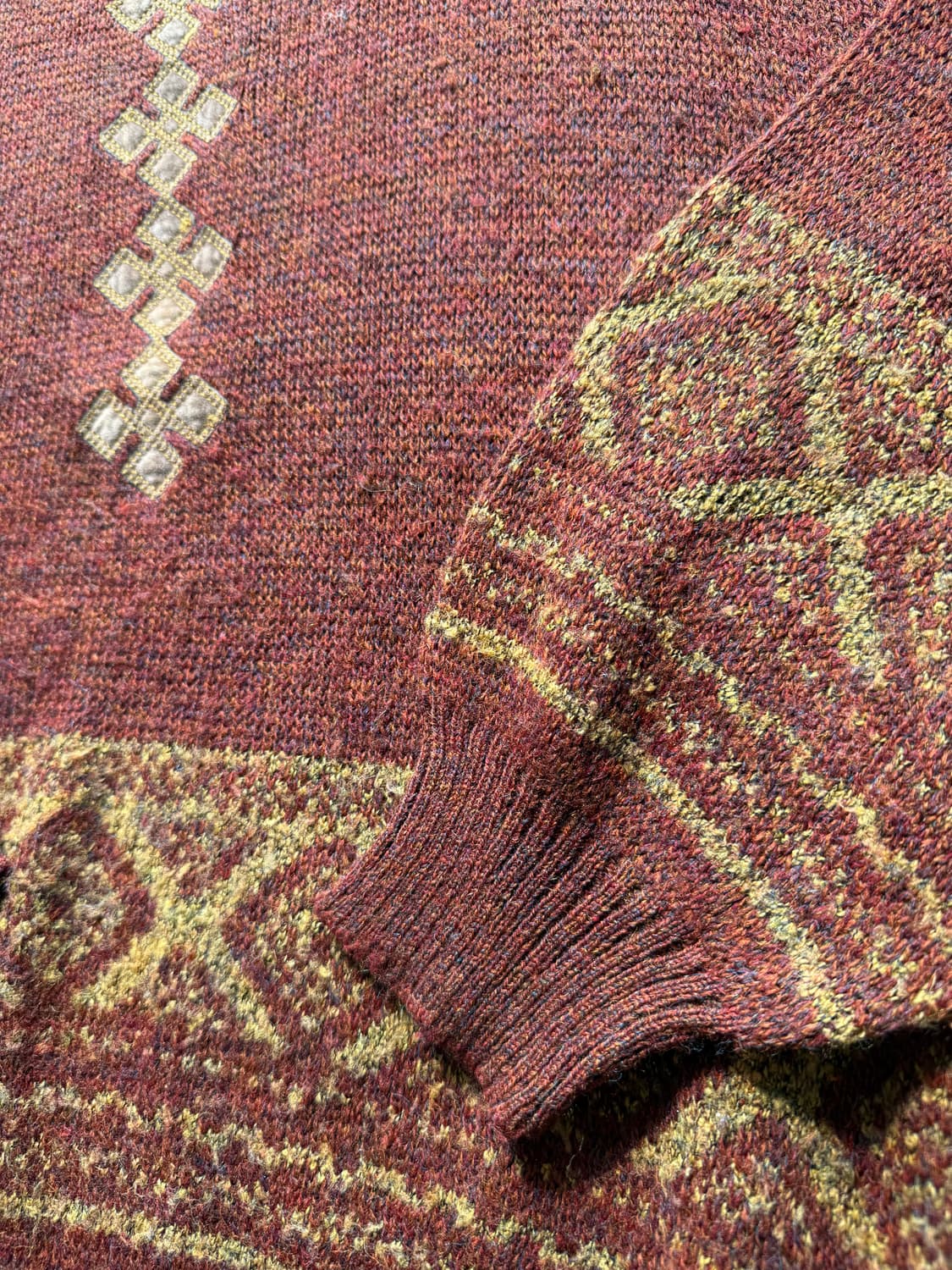 버건디 디테일 니트 상품이미지4