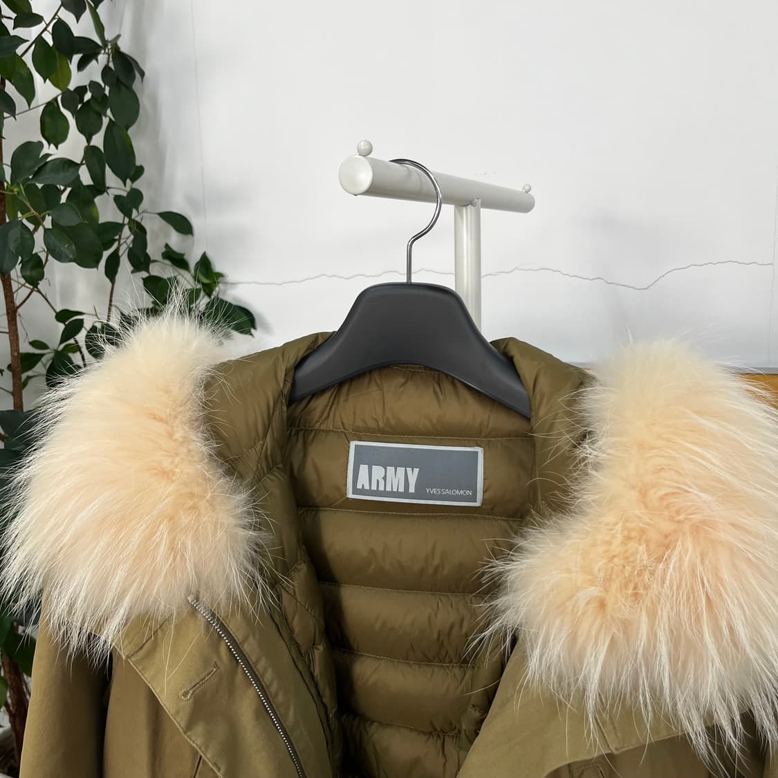 이브살로몬 아미 라쿤퍼 패딩 야상 34 상품이미지2