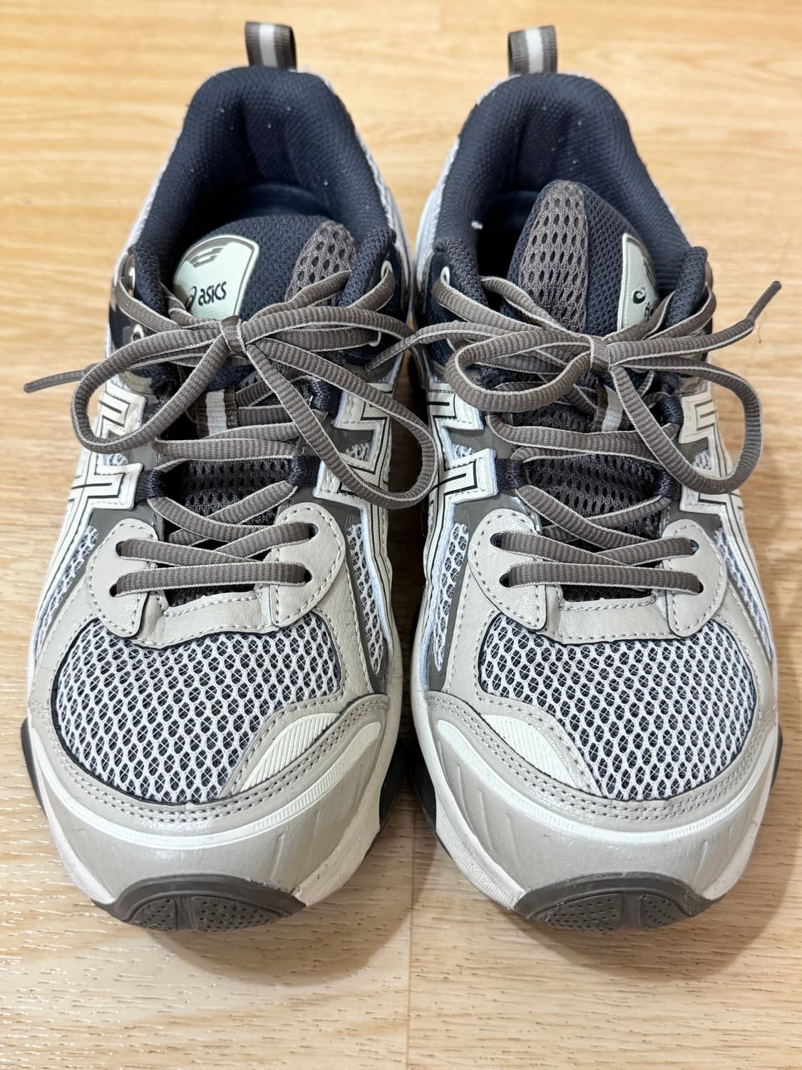 아식스 젤 퀀텀 키네틱 버치 다크타우페 265cm 상품이미지1