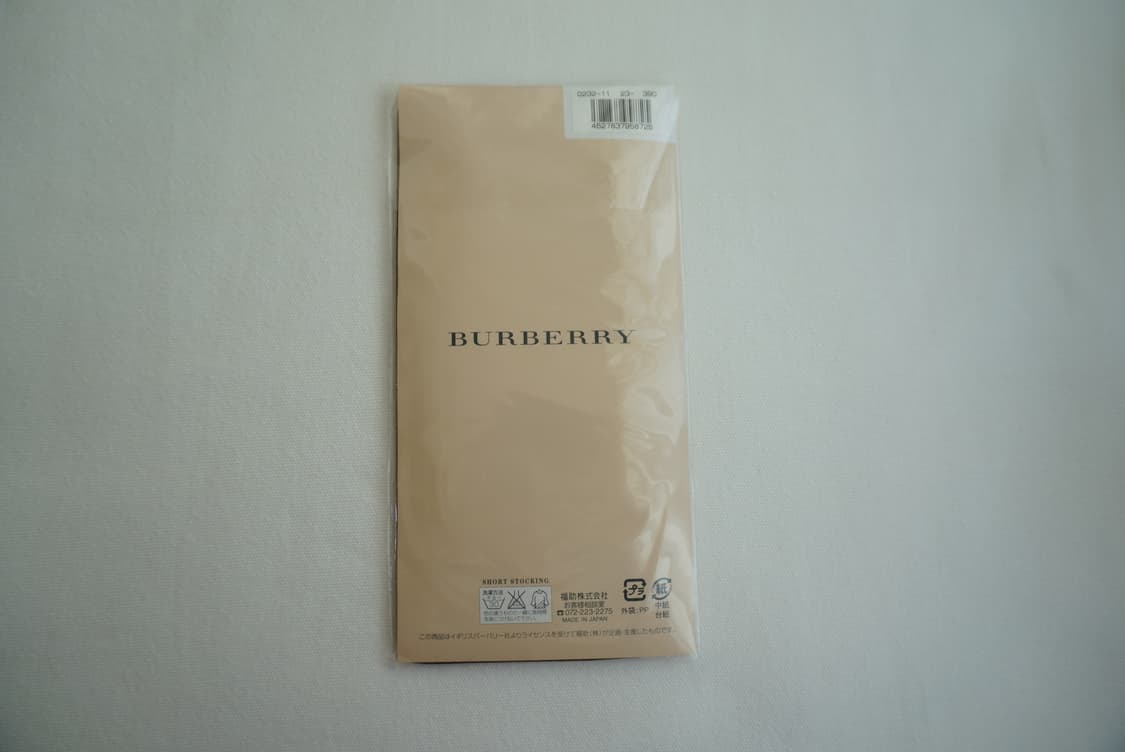 버버리 로고패턴 하이삭스 스타킹 상품이미지4