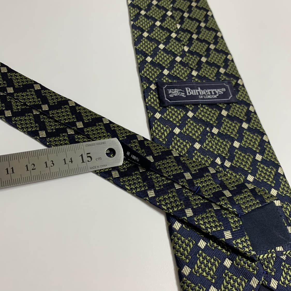 버버리(BURBERRY) 명품 체크넥타이 웨딩촬영 A+등급 8.7cm 상품이미지7