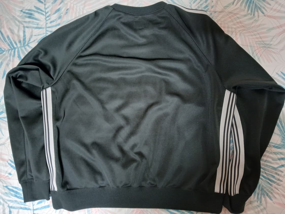 니들스 스웻셔츠 상품이미지2