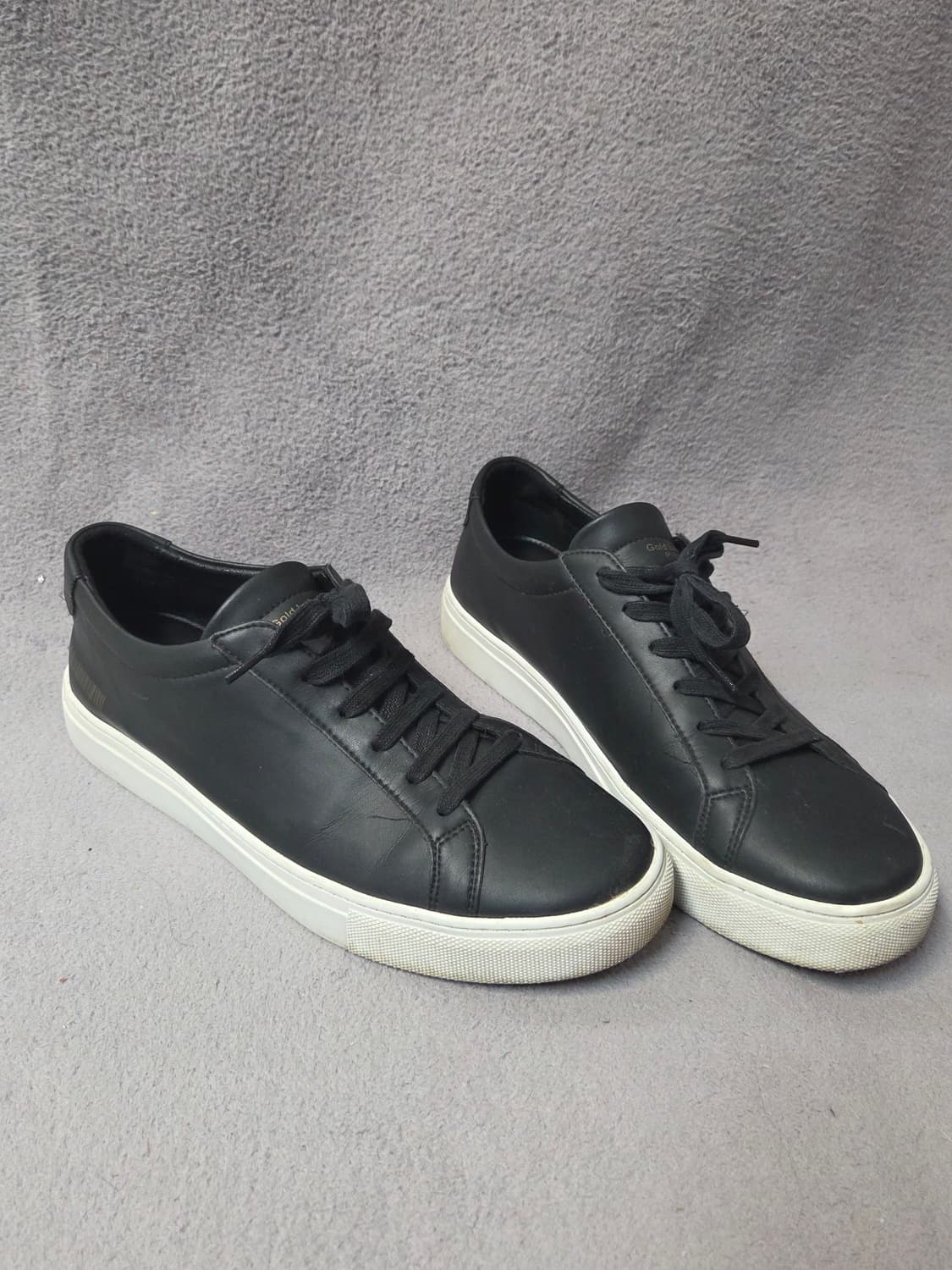 (270)
P-31 골드라벨 블랙 스니커즈
남 상품이미지1