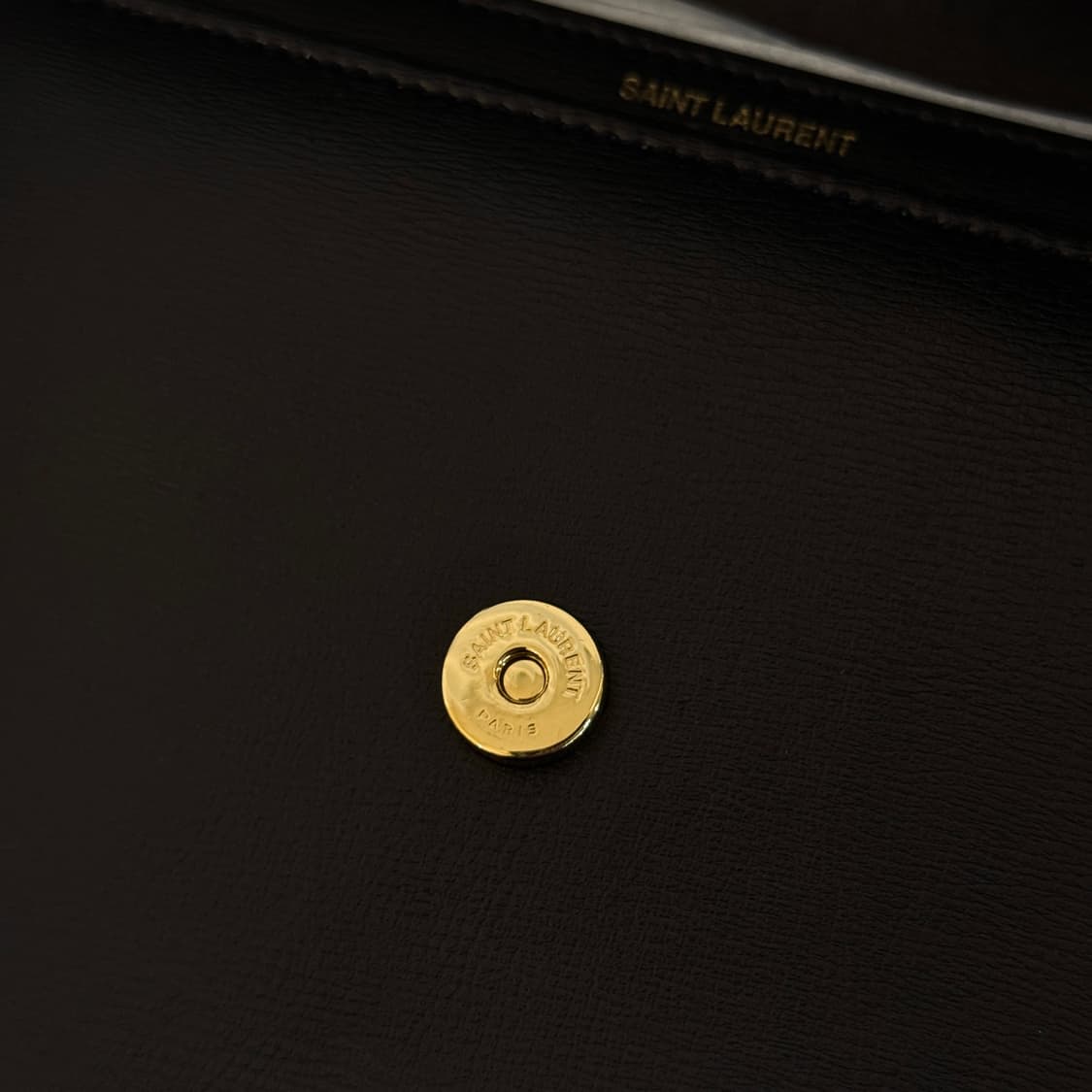 [정품] 입생로랑 선셋백 탑핸들 미디움 블랙 골드 금장 상품이미지9