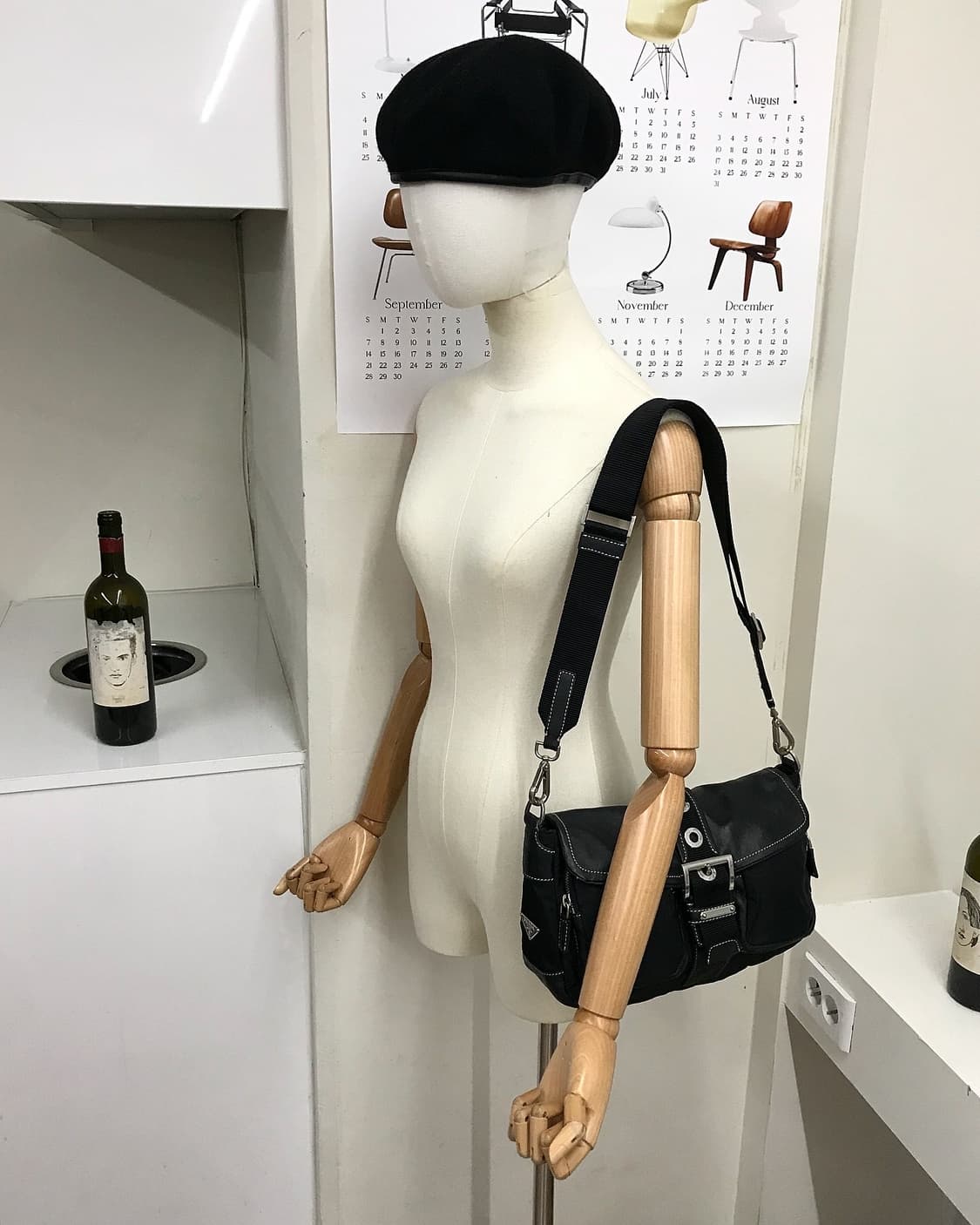 프라다 포코노 버클 크로스백 가방 상품이미지9