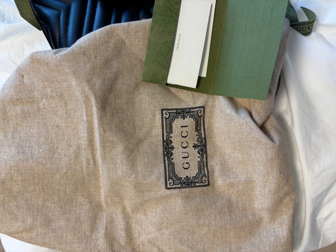 구찌 GG 마몬트 마틀라세 미니백 상품이미지3