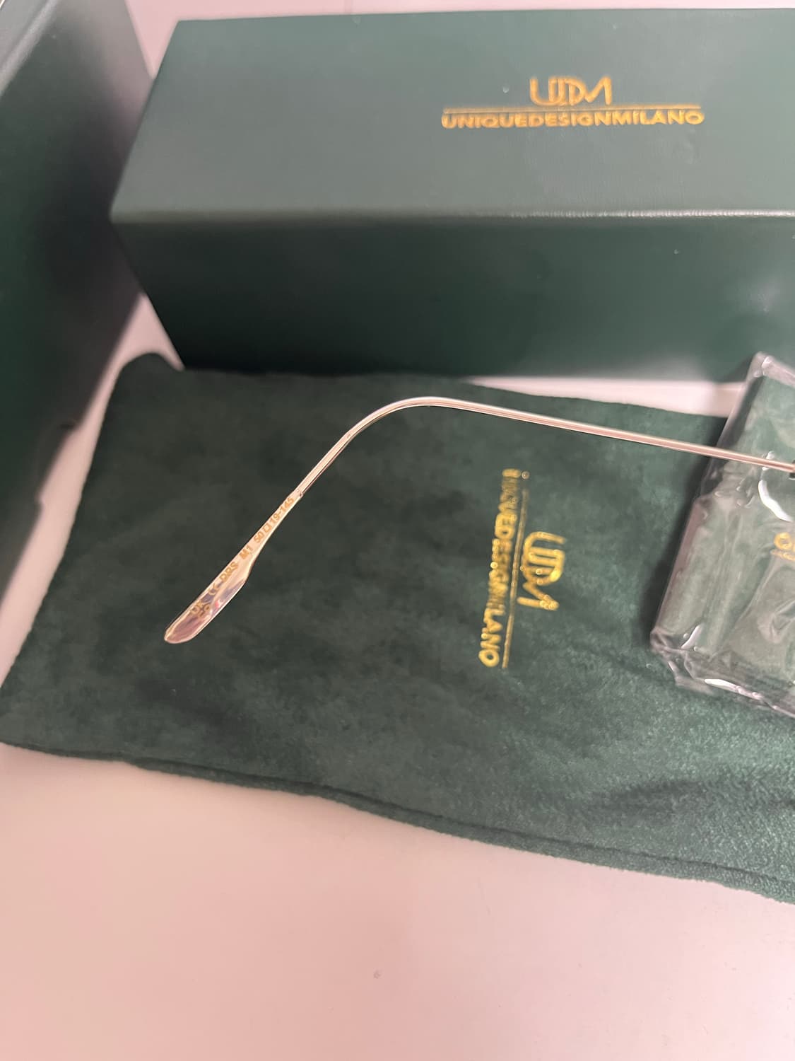 UDM(유니크디자인밀라노) DPS M1 실버 메탈테 상품이미지4