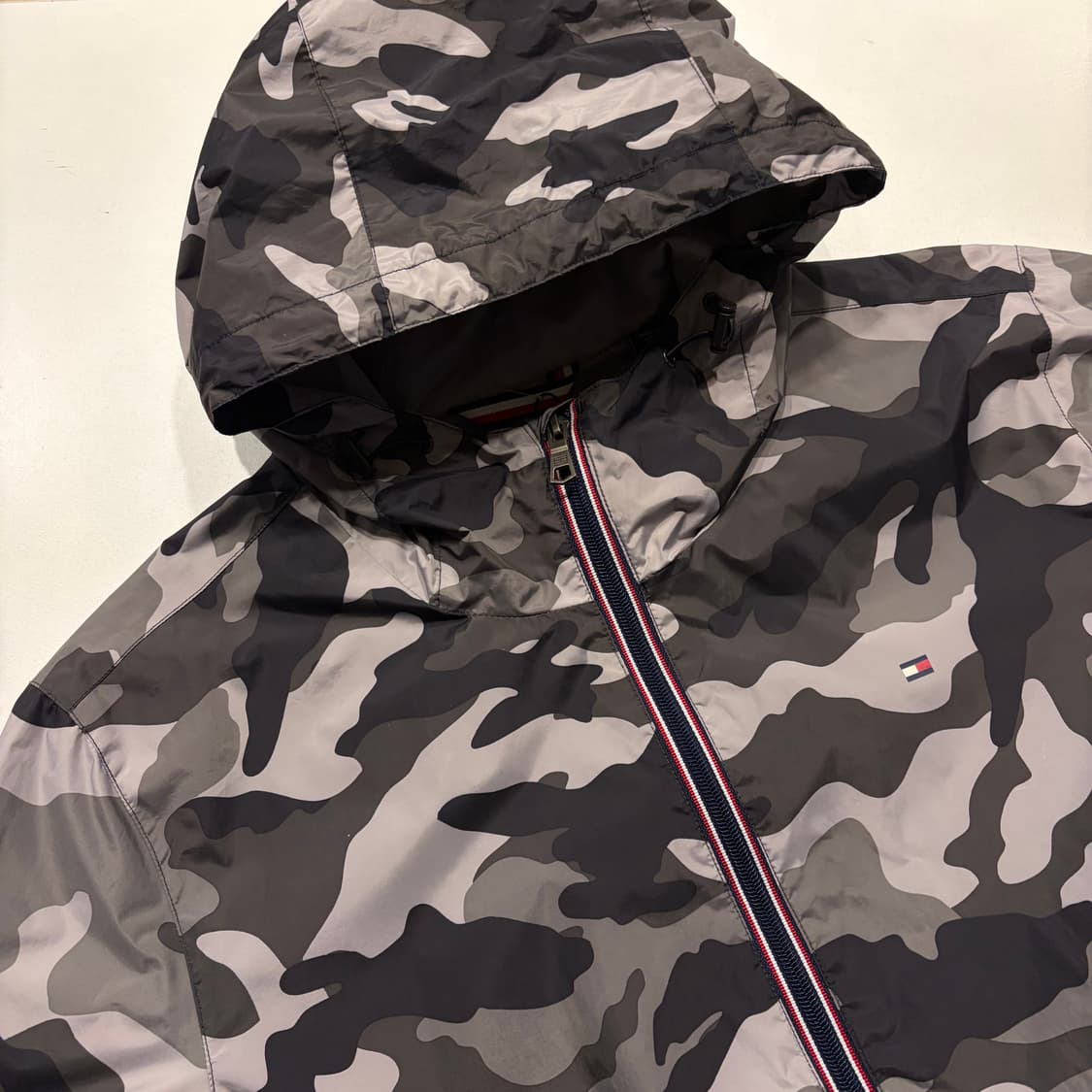 [M] 타미힐피거 카모 후드 바람막이 자켓 D824 상품이미지3