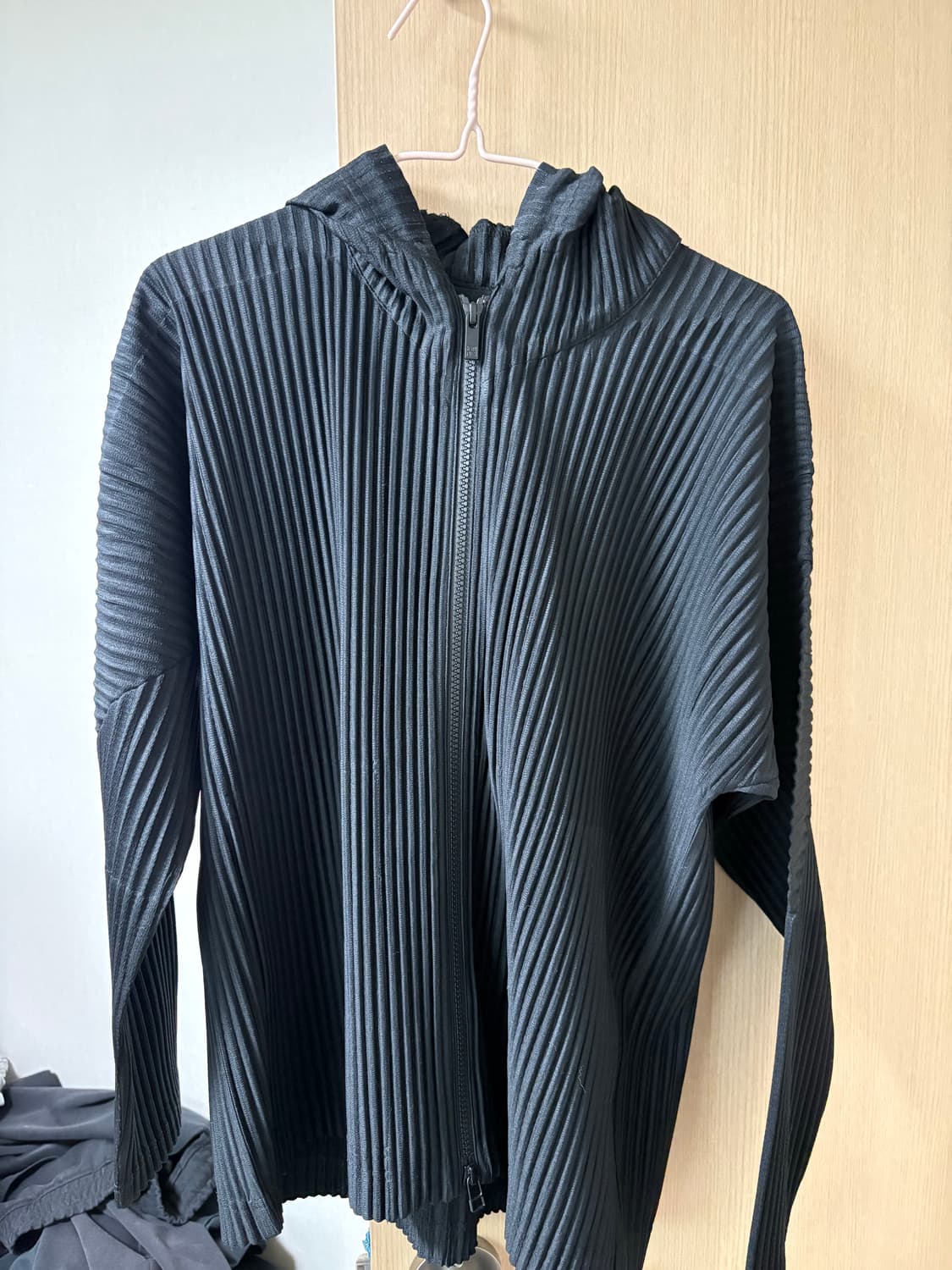 [2]옴므플리세 이세이미야케 후드집업 블랙  상품이미지1