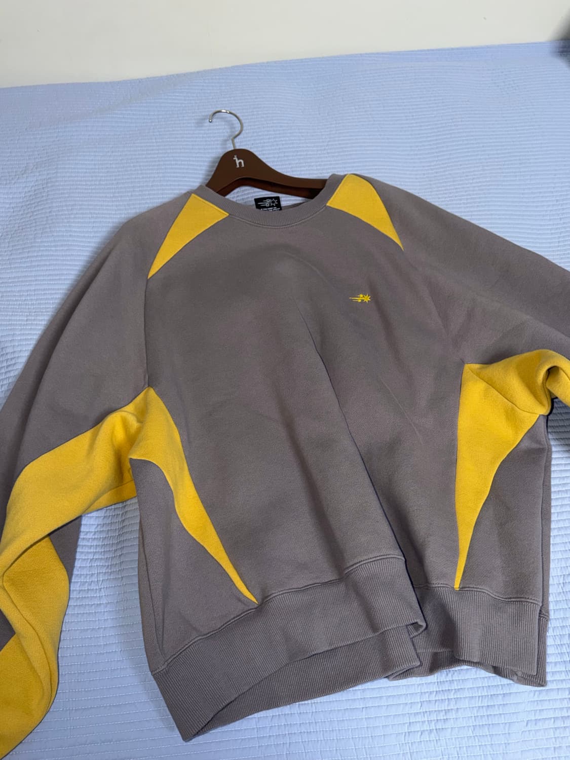 나이스고스트클럽 맨투맨 상품이미지1