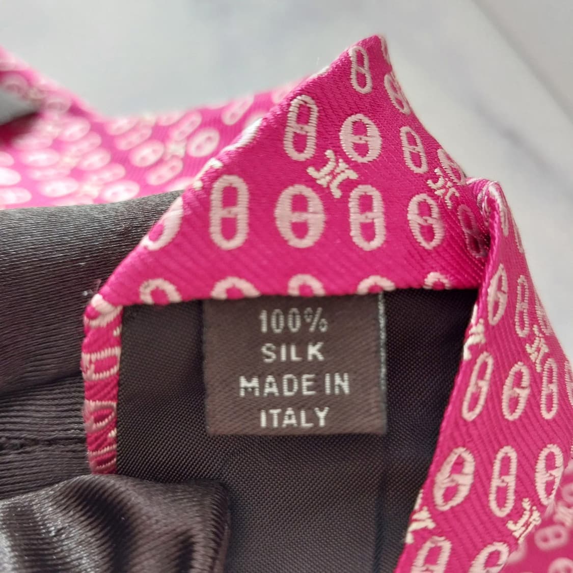 셀린느 실크 진핑크 트리오페 패턴 넥타이 9.5cm A+등급 K1393
 상품이미지10
