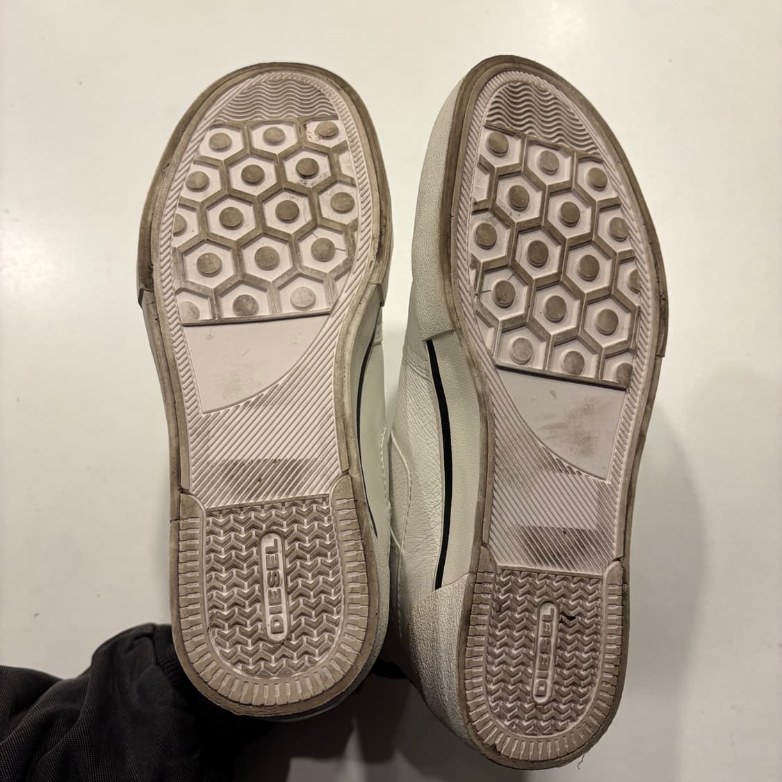 [255] 디젤 화이트 하이탑 스니커즈 지퍼 디테일 상품이미지7