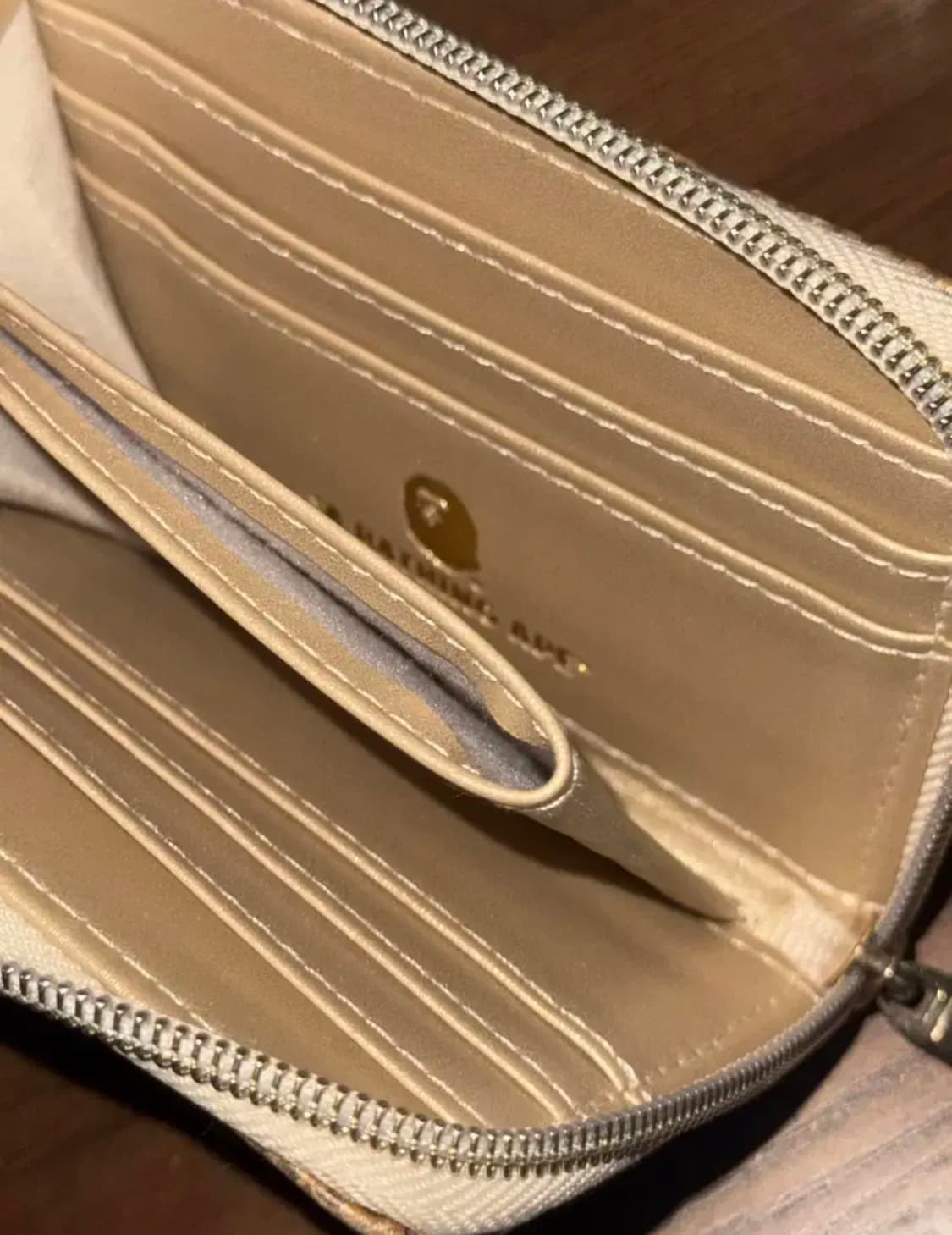 베이프 뱀피 부록 지갑 상품이미지3