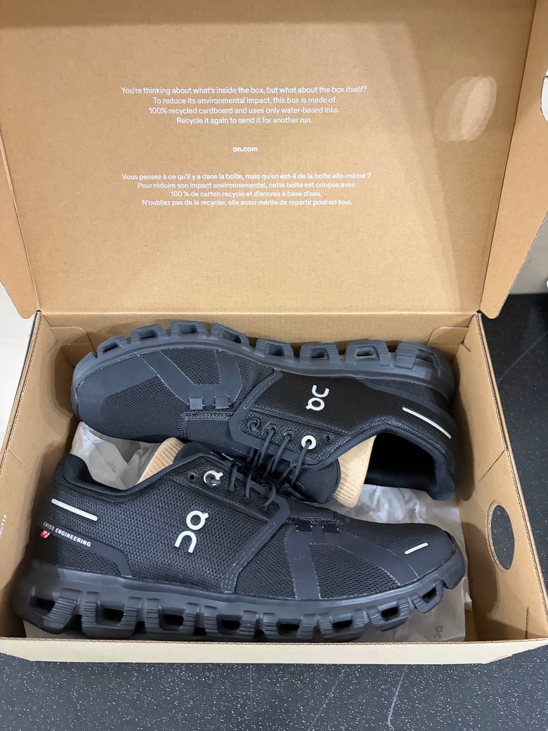 온러닝 클라우드 6 블랙 255 US 8.5 상품이미지1