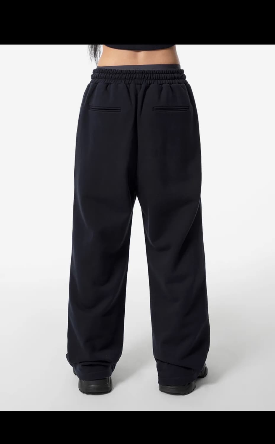 leey CUBIC LOGO SWEAT PANTS NAVY 상품이미지3