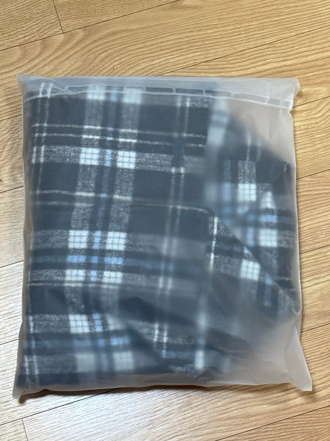 체메씨 SOBI HOBO BAG (BROWN CHECK) 미개봉 상품이미지3