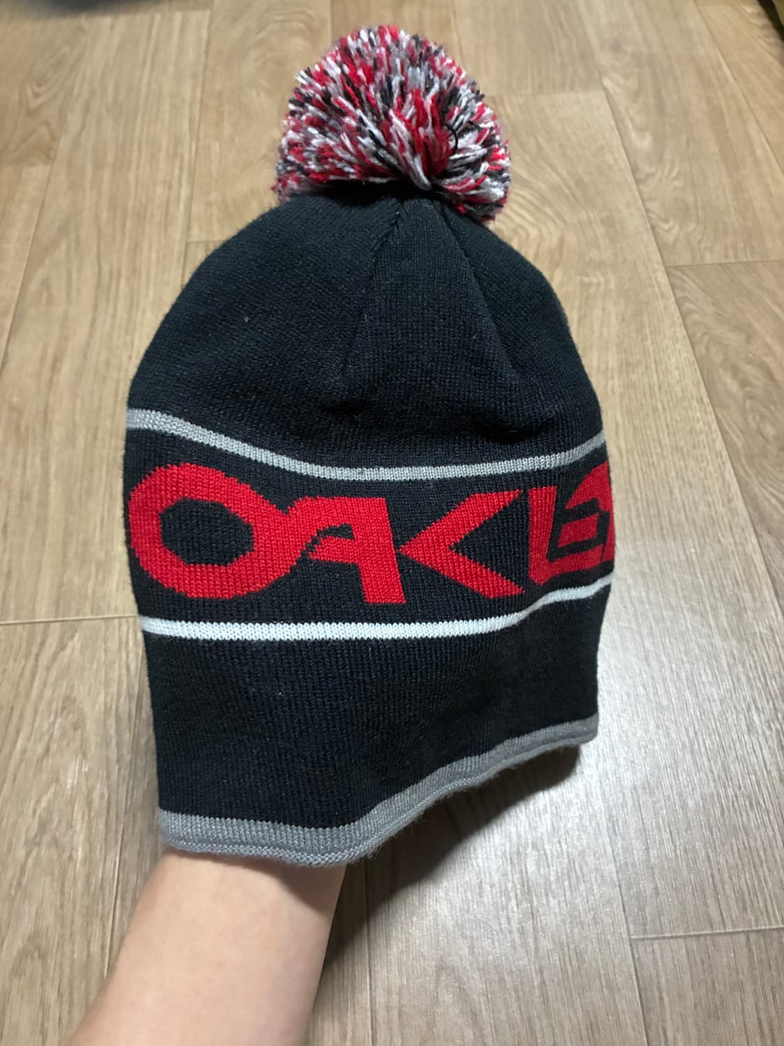 오클리 방울 비니 상품이미지3