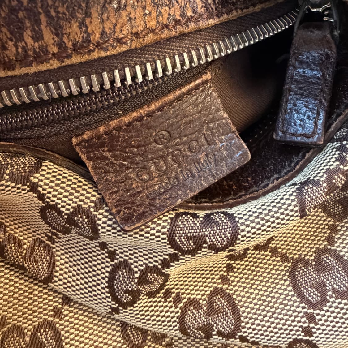 Rare) Gucci monogram hobo bag 상품이미지7