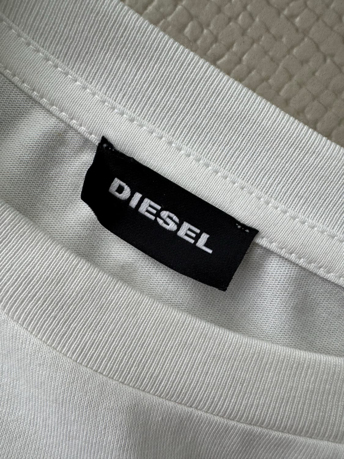 DIESEL 프린트 롱슬리브 티셔츠 상품이미지3