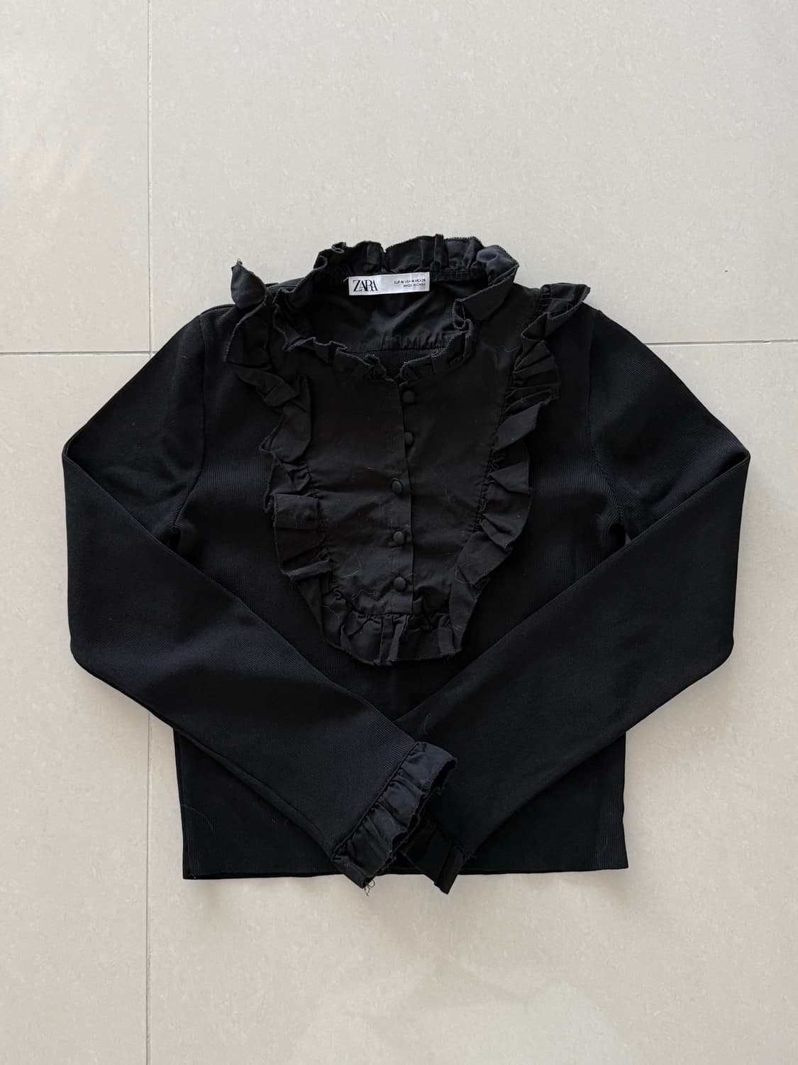 자라 러플 블랙 탑 롱슬리브 상품이미지1