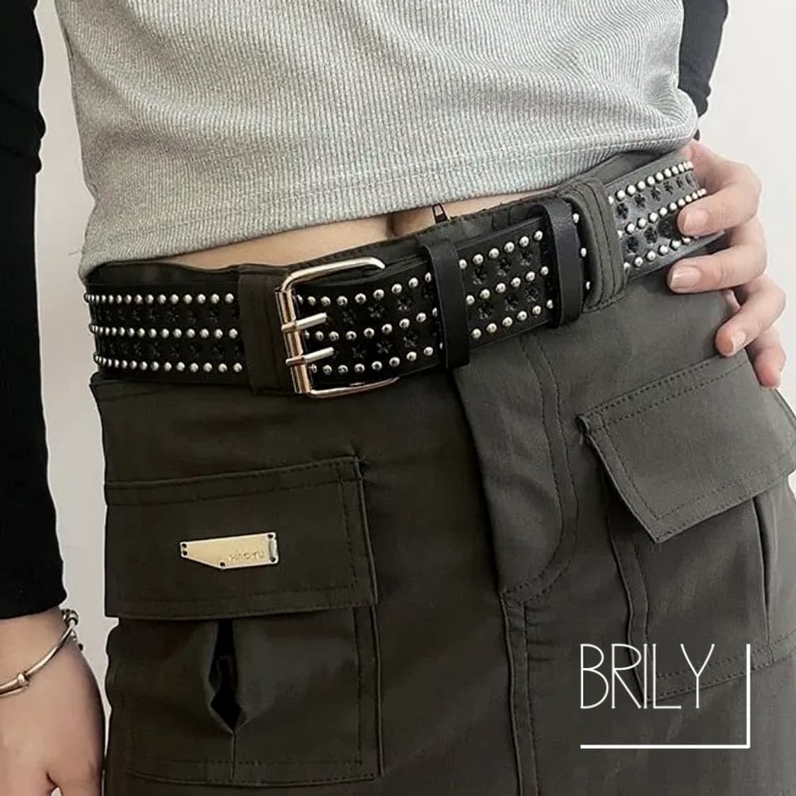 [Unisex] BELL 멀티 스터드 별 펀칭 가죽 벨트 블랙 상품이미지3
