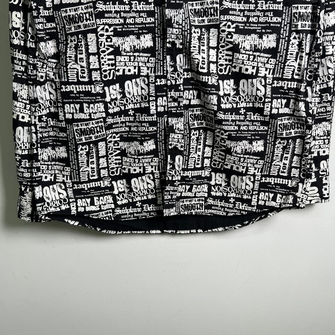 JPN VTG 빈티지 뉴스페이퍼 펑크 스컬 셔츠 XL 상품이미지5