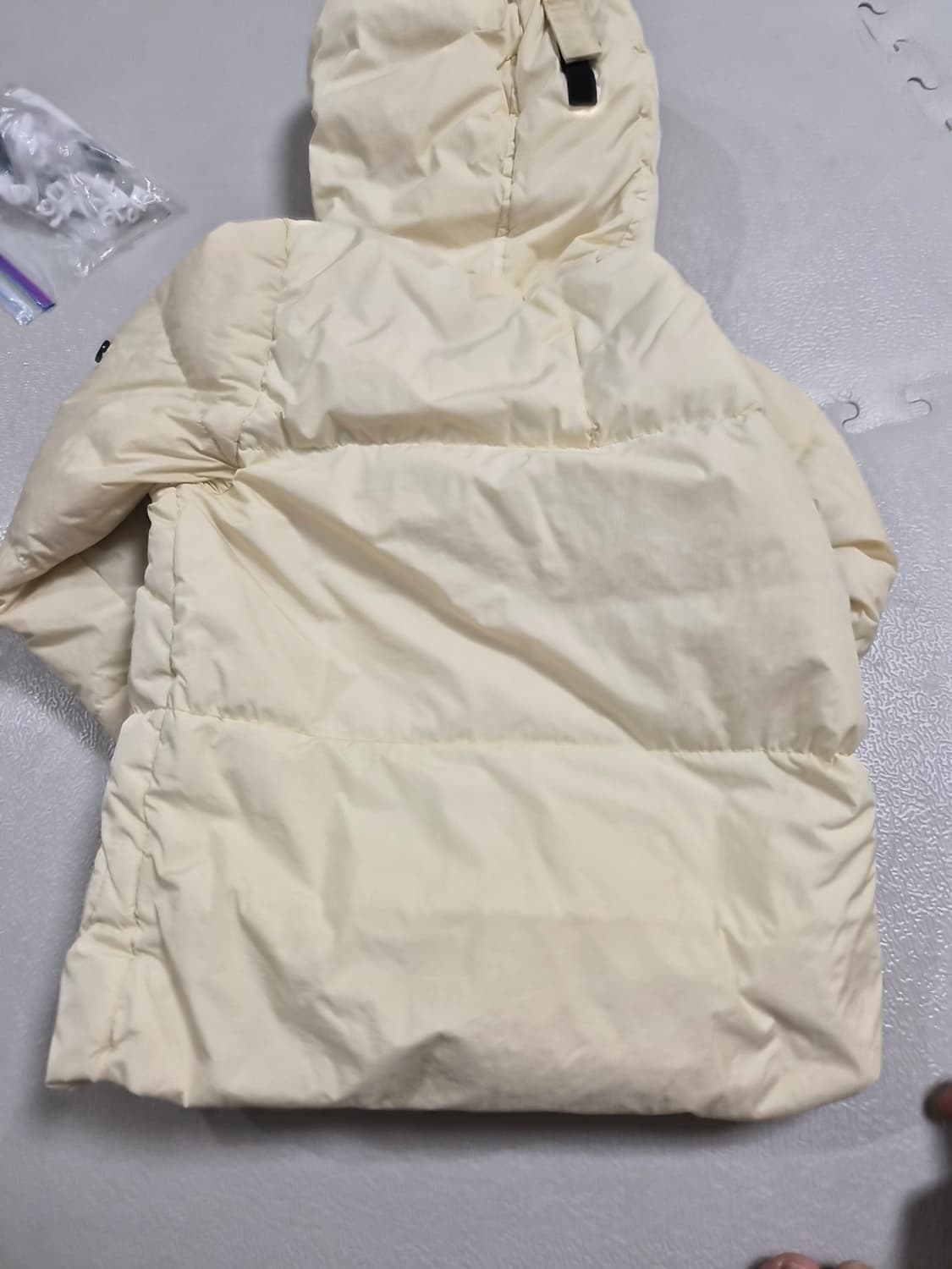 스톤아일랜드 6세 아이보리 패딩 상품이미지4