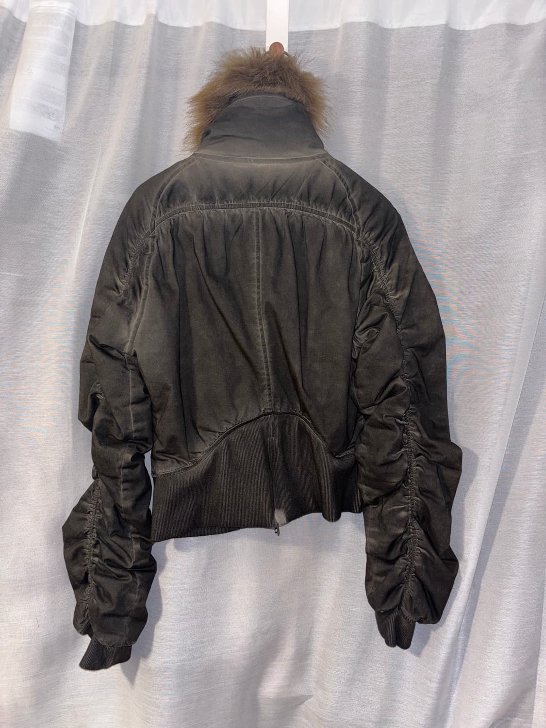 로딩룸 FAUX FUR COLLAR BOMBER JACKET 상품이미지2