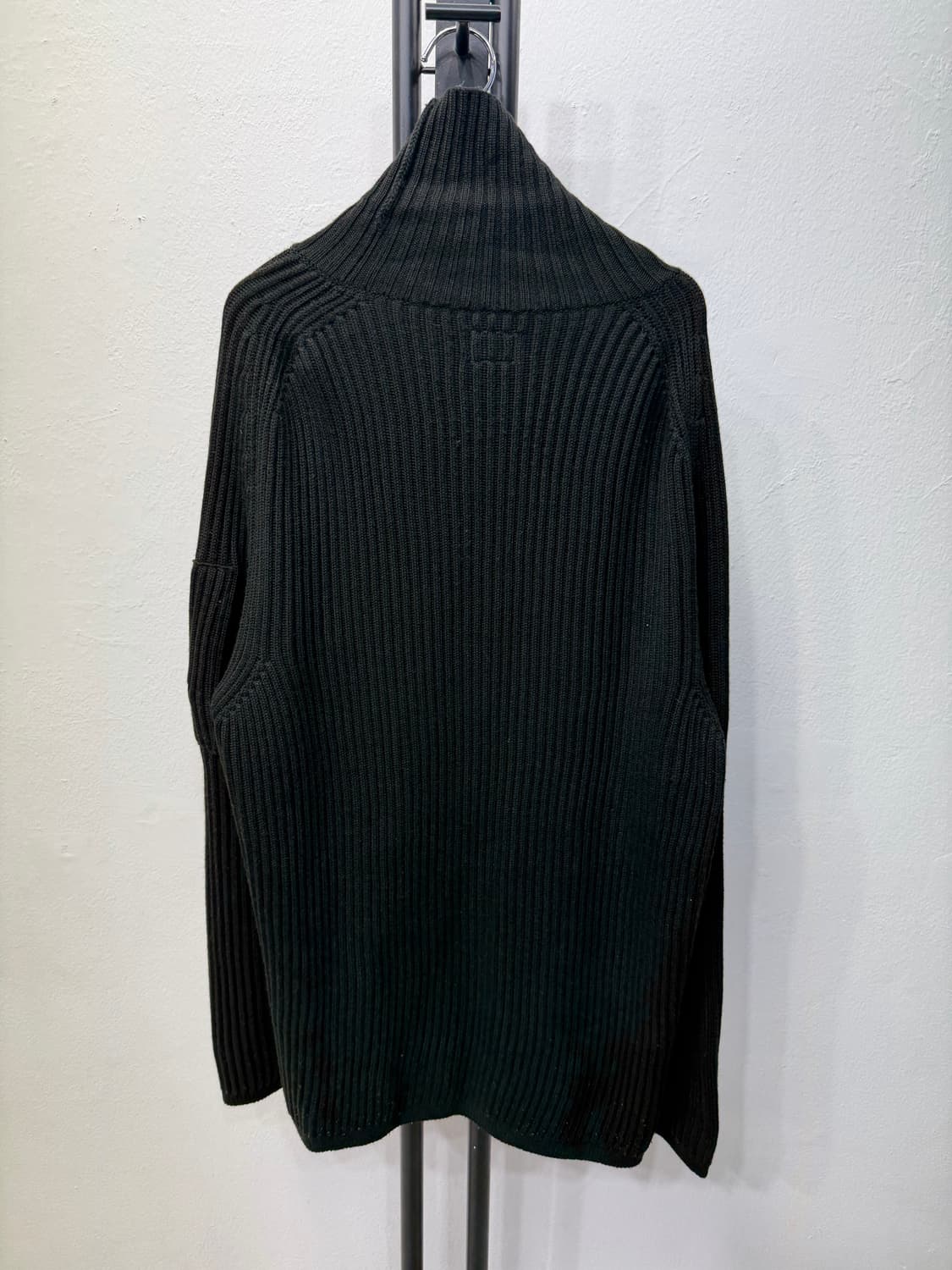 정품) CP컴퍼니 신형 렌즈 터틀넥 골지 니트 54 상품이미지5