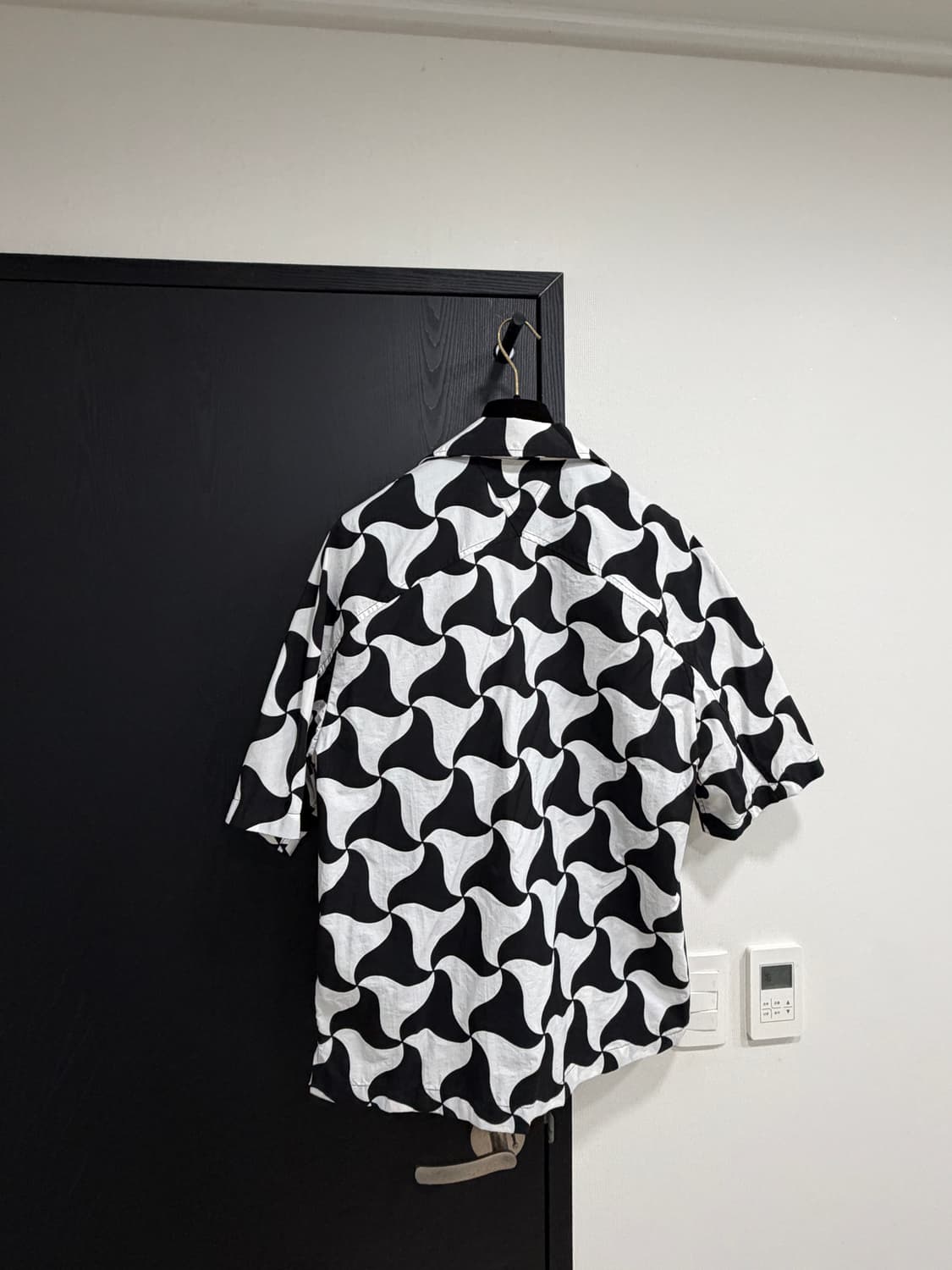 보테가베네타 오픈카라 셔츠  상품이미지2