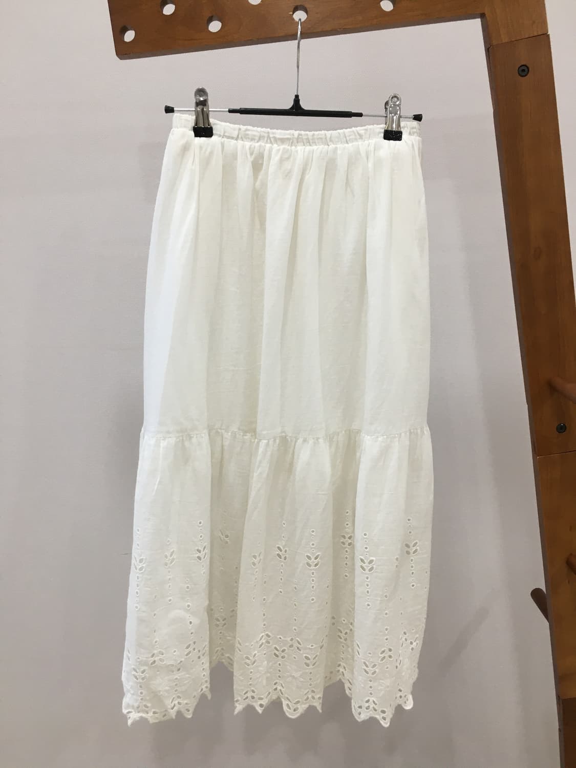 빈티지 펀칭디테일 스커트 상품이미지1