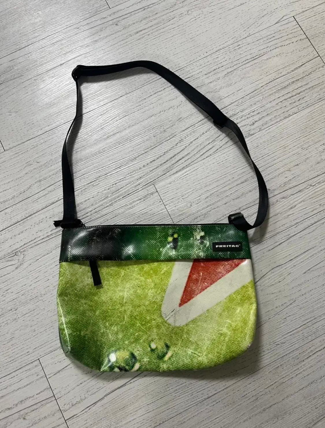 프라이탁 f553 lou 상태 최상급 상품이미지1