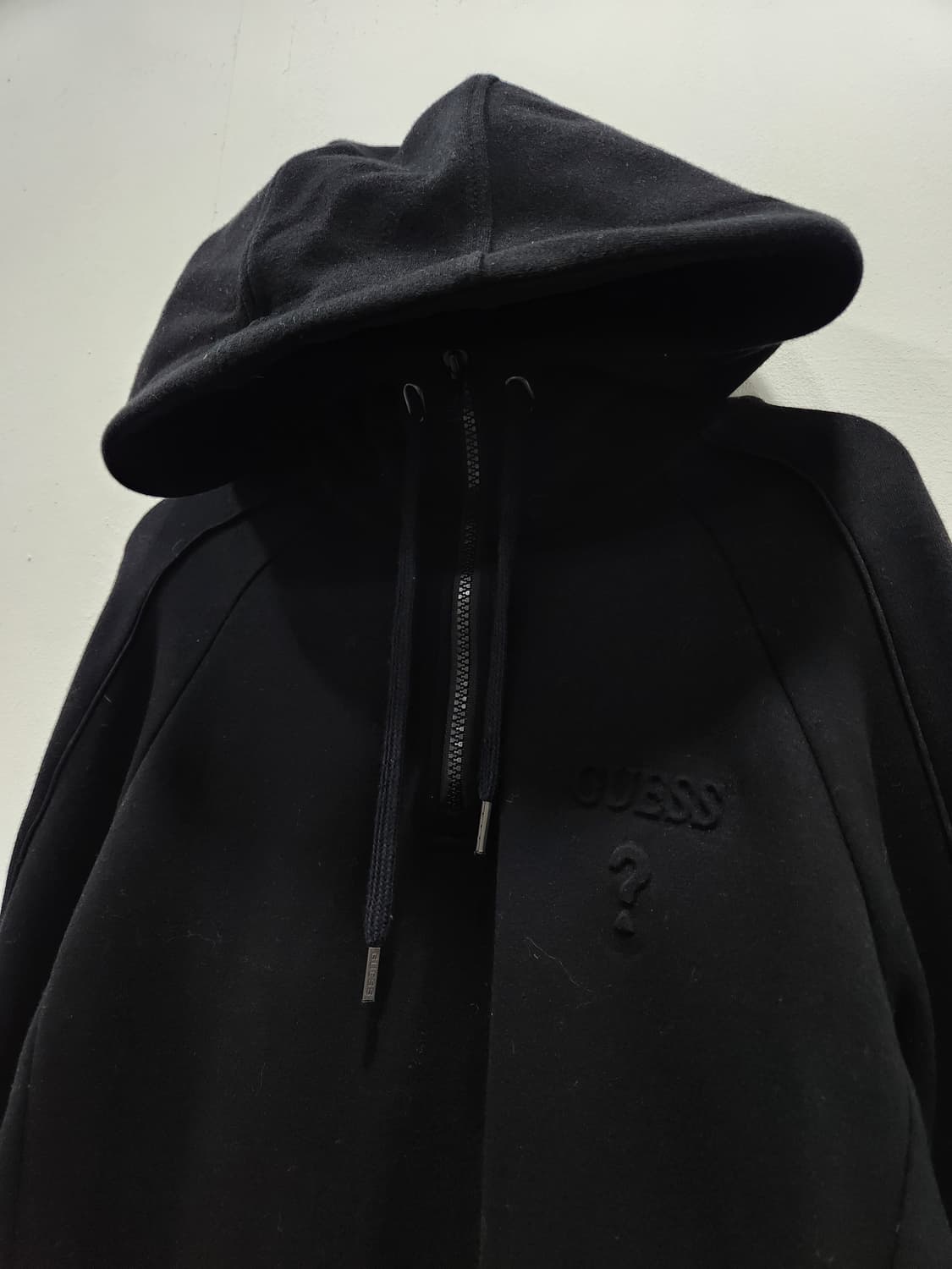 게스 반집업 후드티 남성 95사이즈 상품이미지2