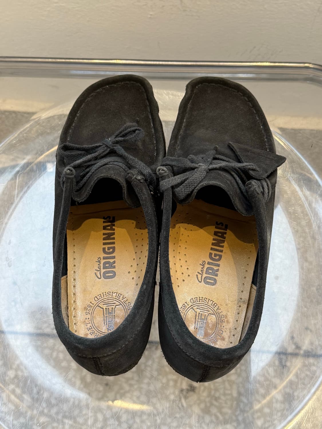 Clarks Wallaby Black Suede Shoes  상품이미지3