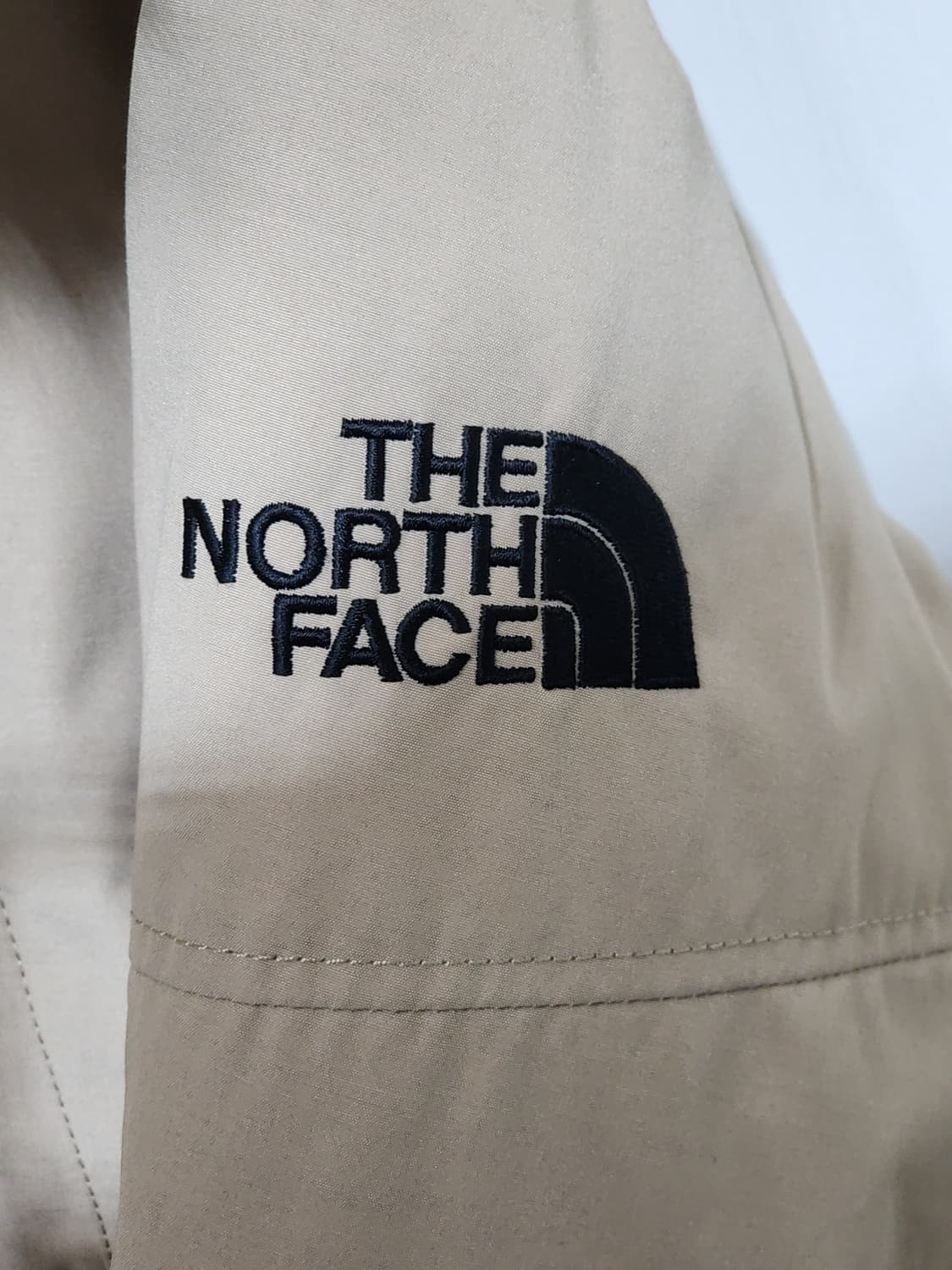 (90) 노스페이스 패딩점퍼 베이지 후드 다운자켓  상품이미지4