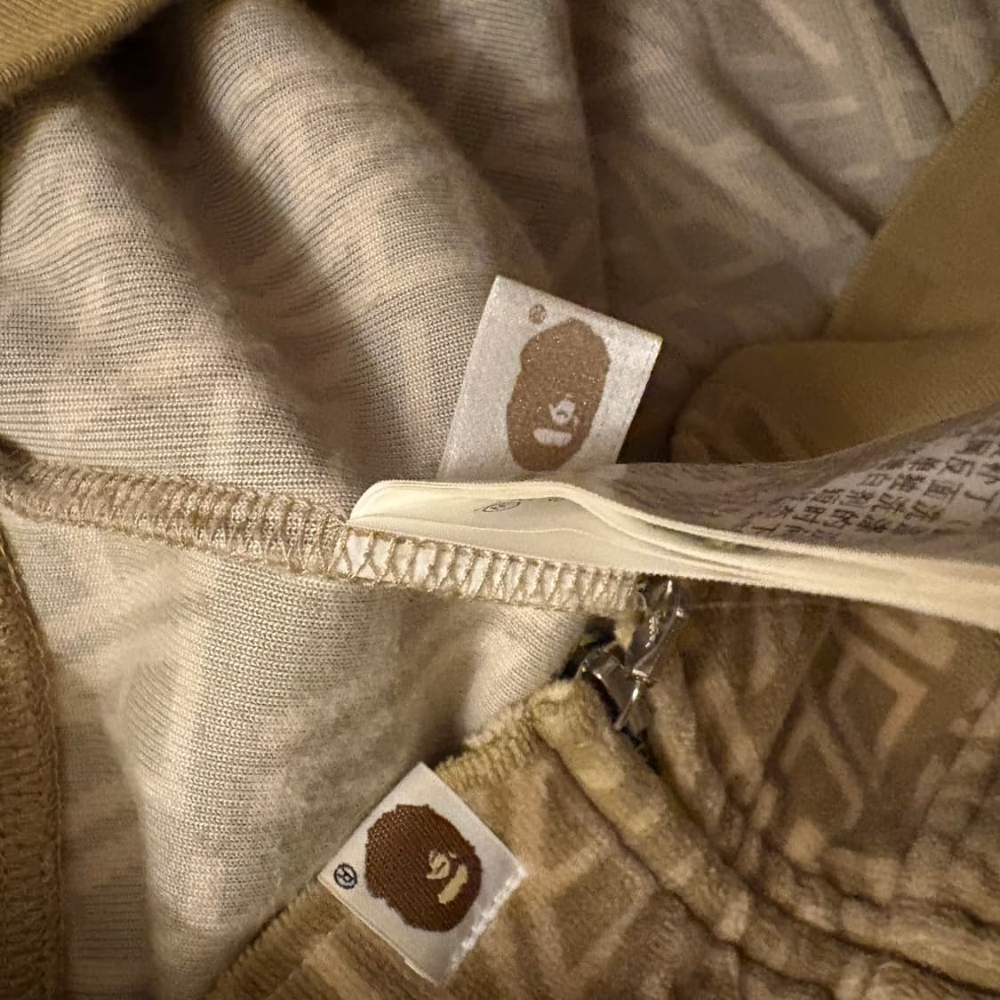 베이프 모노그램 샤크 풀집업 후드집업 30주년 상품이미지6