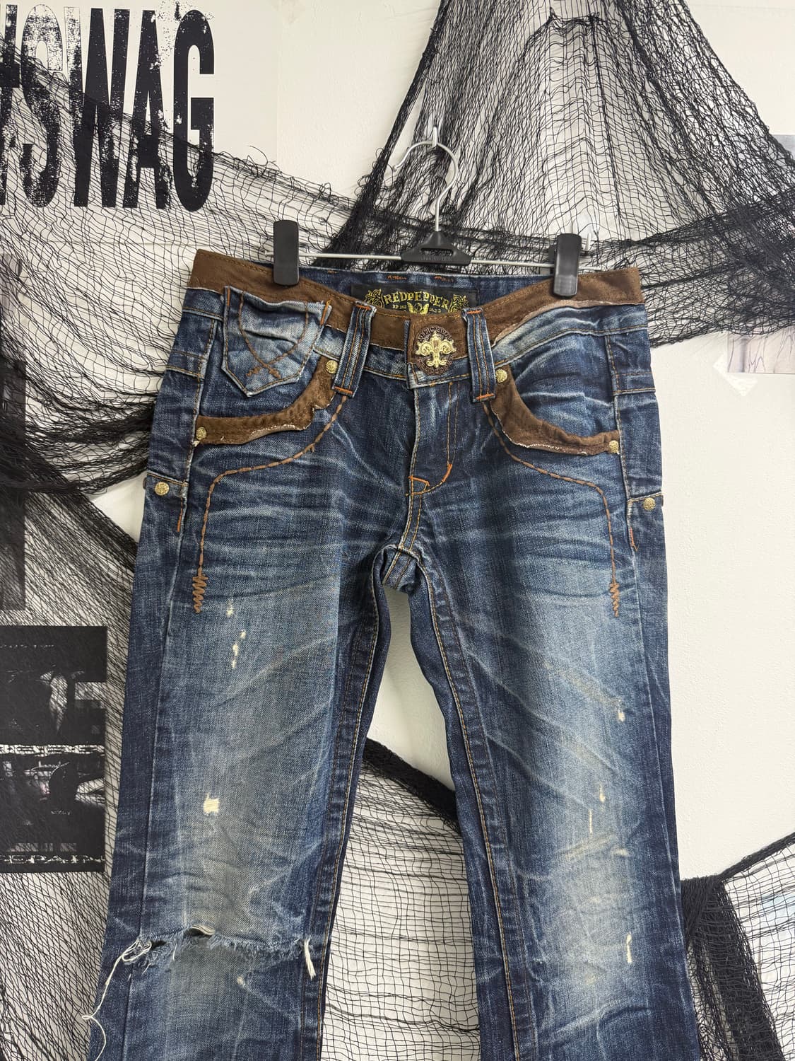 Red pepper lowrise patch detail jeans 상품이미지4