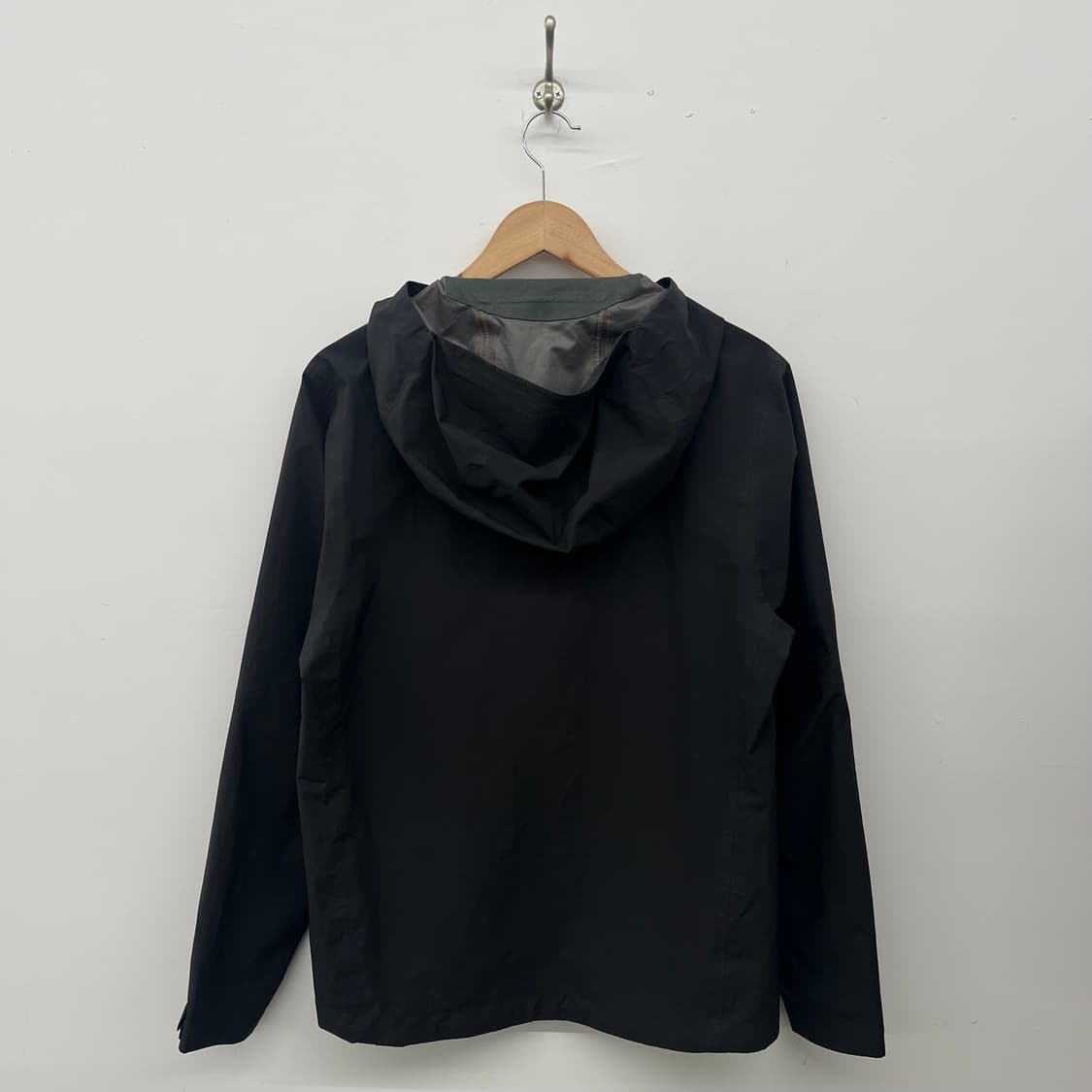 파타고니아 블랙 후드 바람막이 자켓 남S 상품이미지5