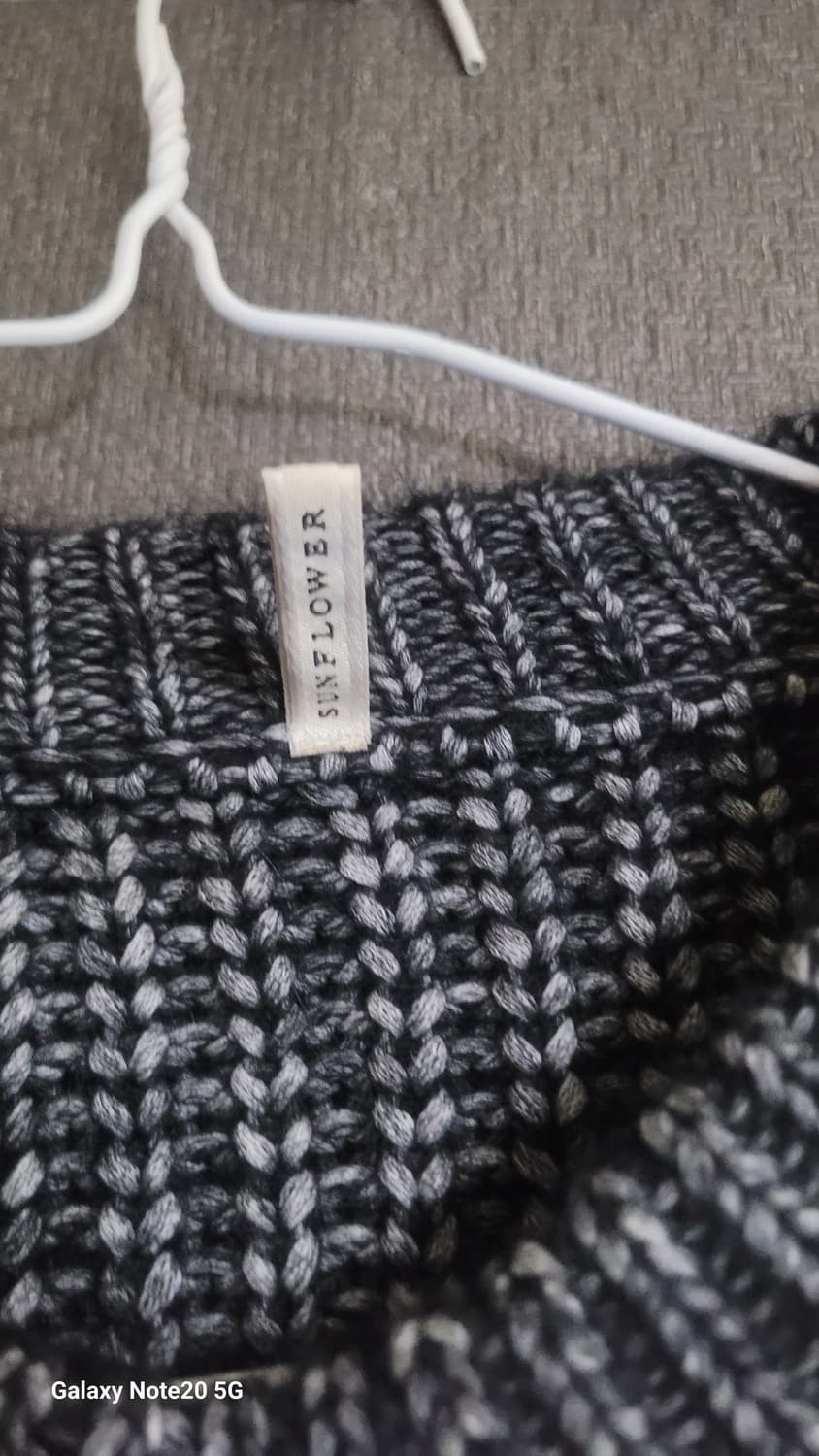 선플라워 스웨터 상품이미지3