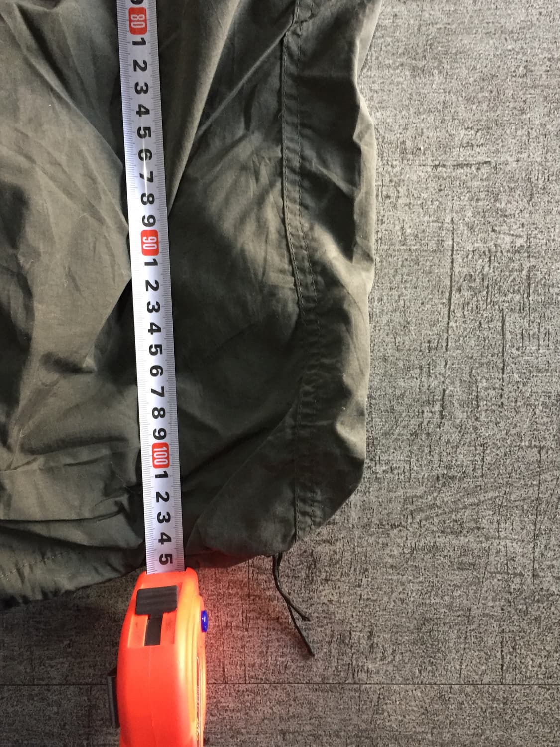 Uniqlo 유니클로 올드스쿨아메카지스트릿 혁오풍 벨트트랙팬츠 카키 상품이미지3