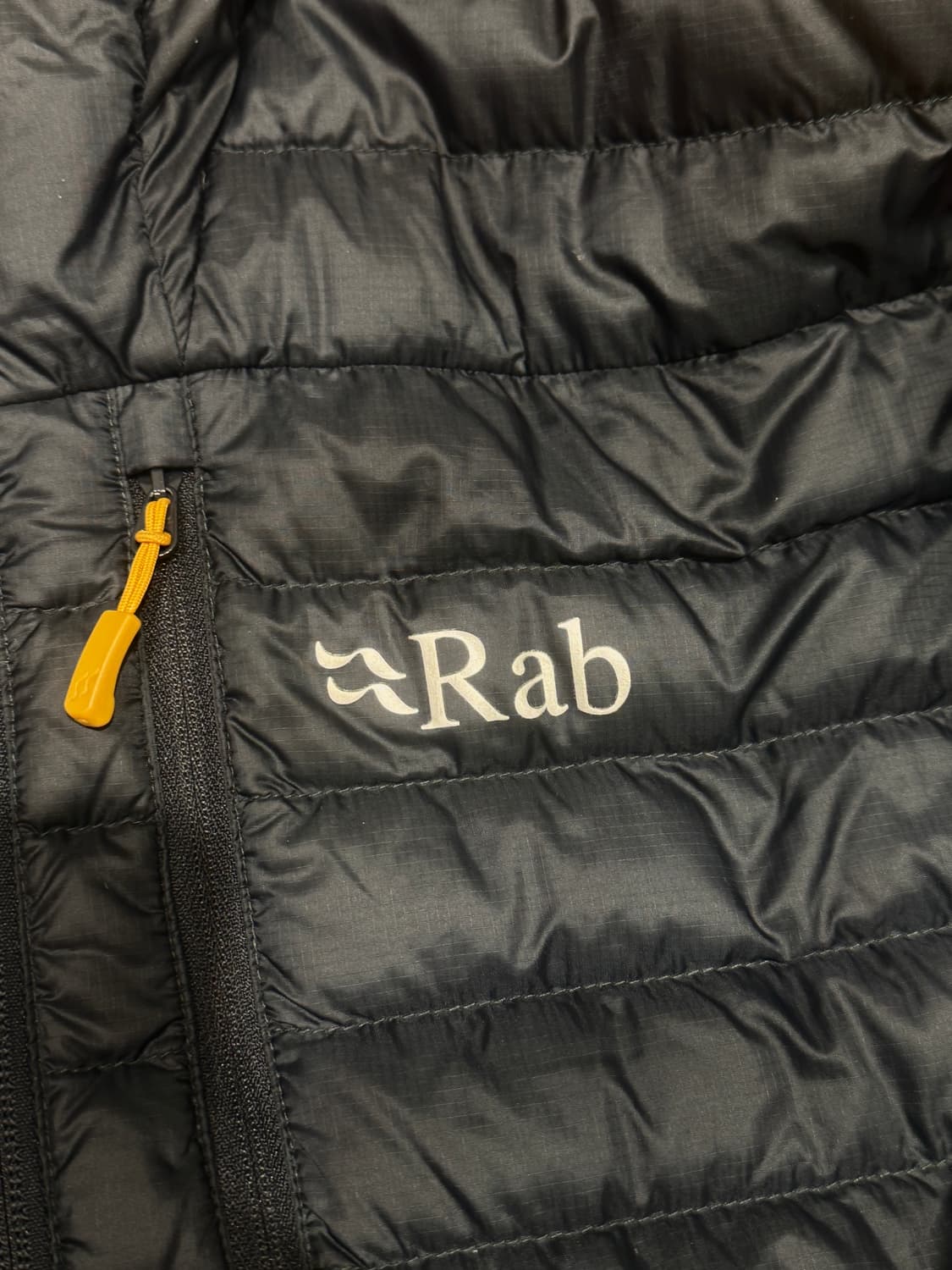 rab 랩 알파인 벨루가 경량패딩 M 상품이미지3