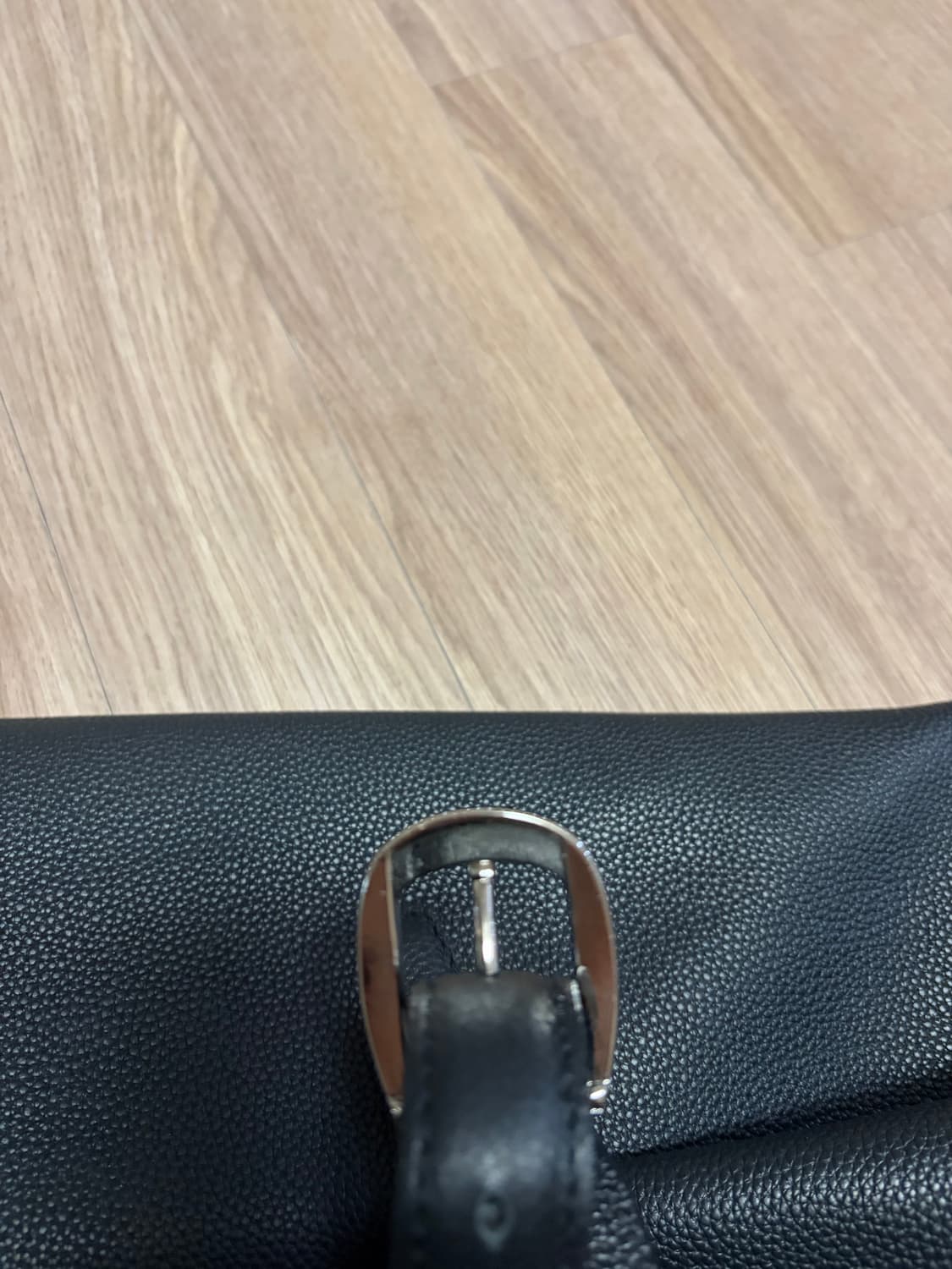 토니웩 소프트 그레인 레더 커브 숄더백 상품이미지6