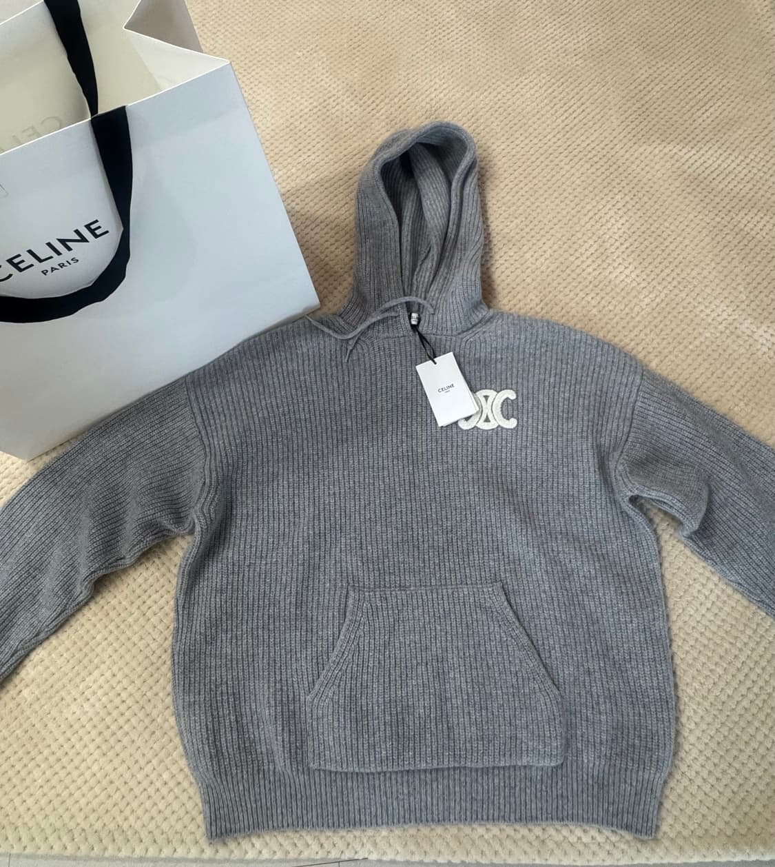 셀린느 트리옹프 니트후드 새상품 상품이미지1