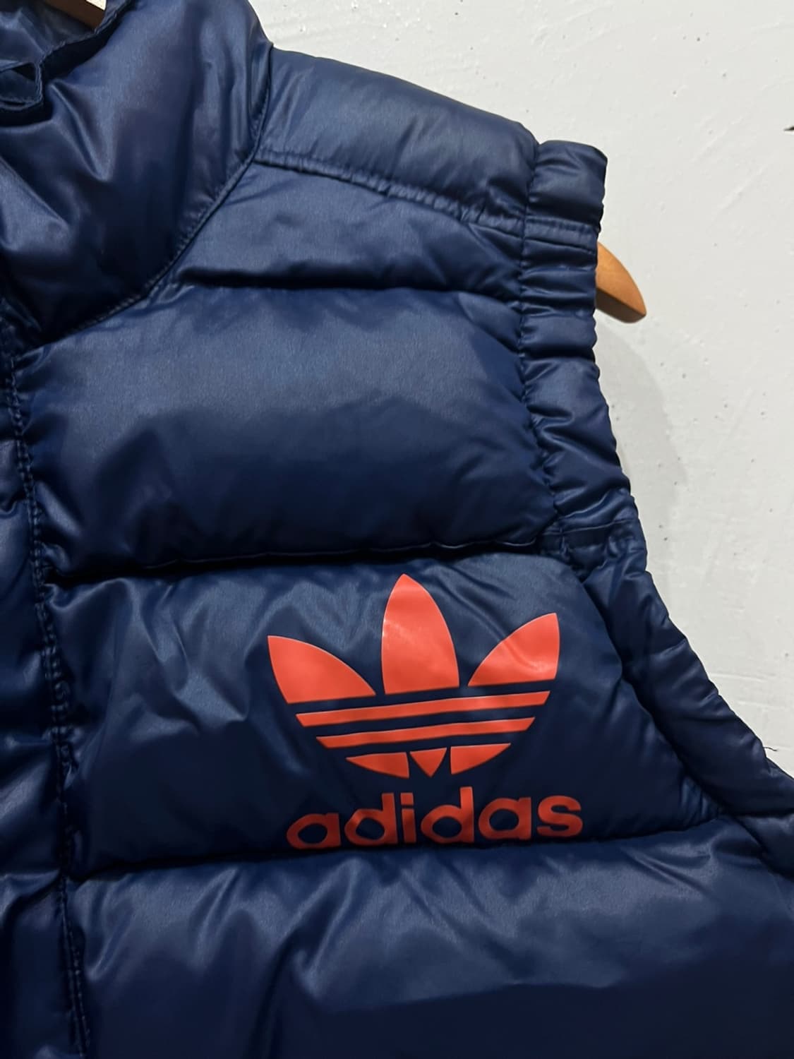 아디다스 파이어버드 패딩 베스트 조끼 네이비 95 상품이미지2