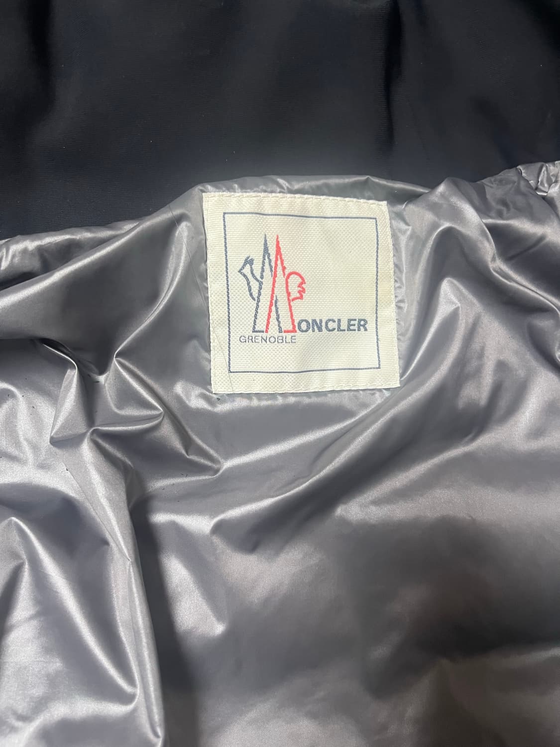 몽클레어 그레너블 패딩 3사이즈 상품이미지8