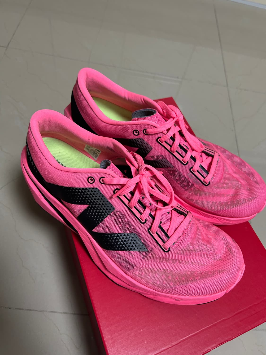 뉴발란스 퓨어셀 레벨 v4 울트라 핑크 블랙 - D 스탠다드 상품이미지2