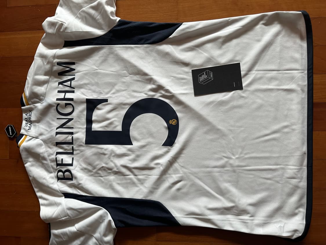 Real Madrid 2023/24 홈 벨링엄 유니폼 상품이미지5